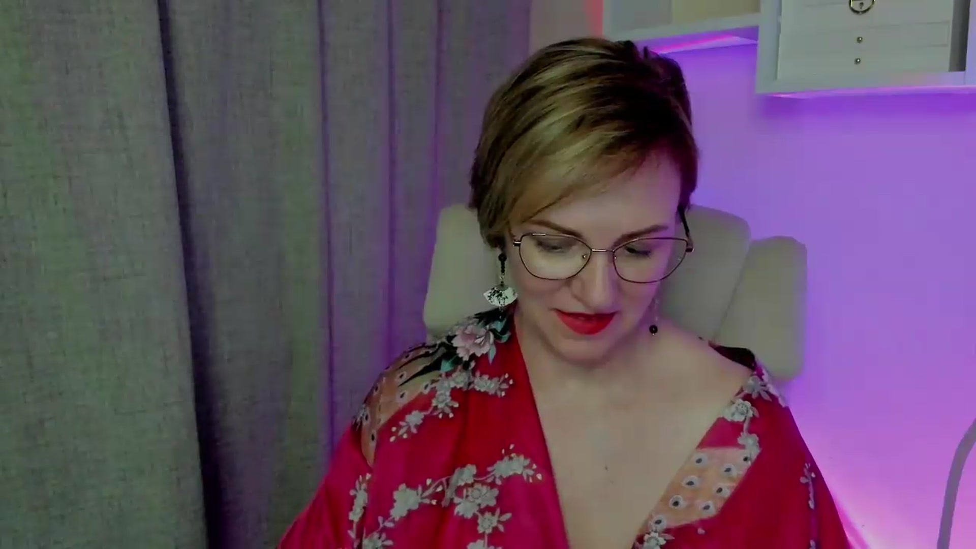 Gallery image thumbnail from EroticFELIZIA's myfreecams stream on, 08/10/2026, 14:30 image 13 of 20