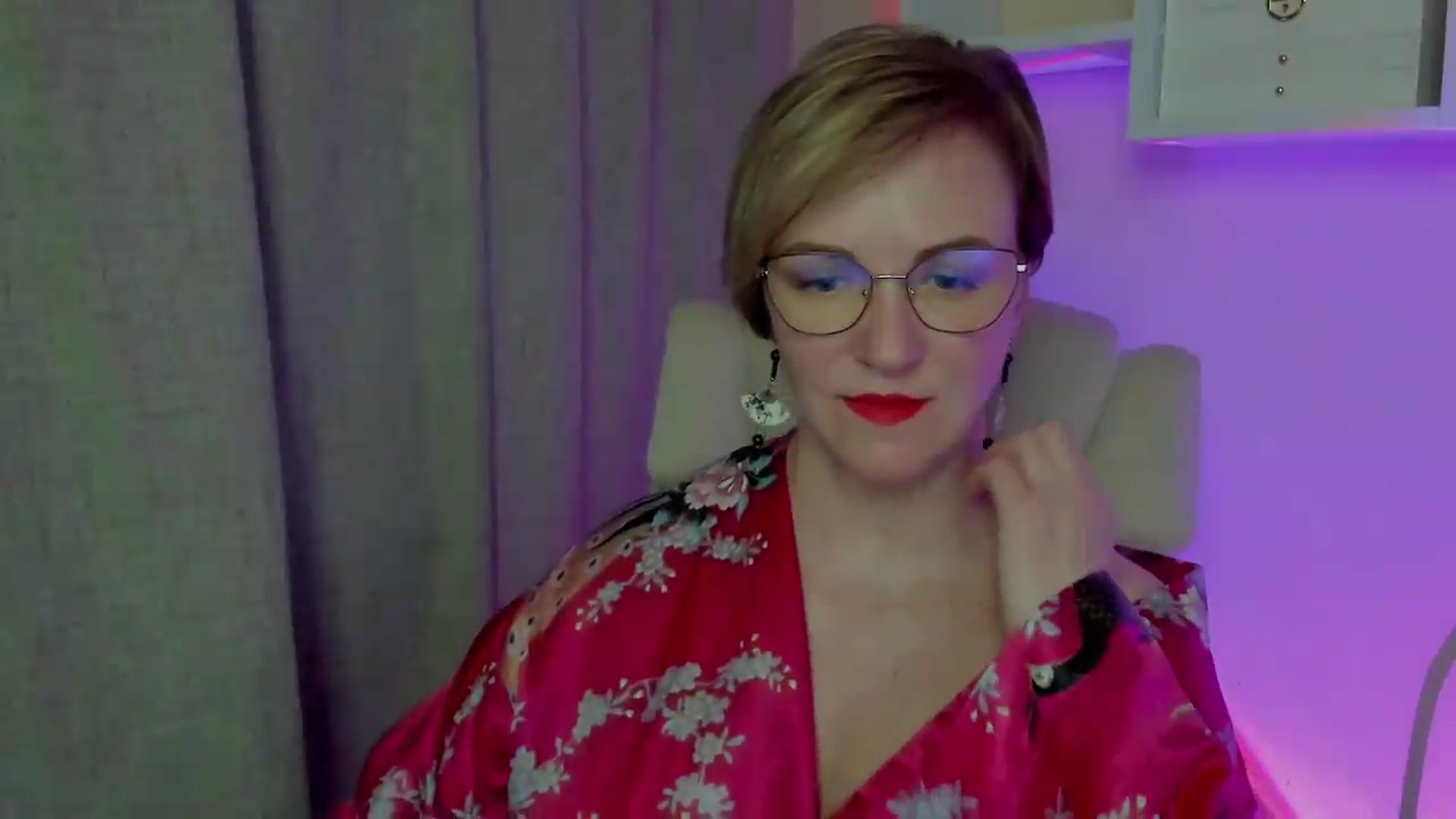Gallery image thumbnail from EroticFELIZIA's myfreecams stream on, 08/10/2026, 14:30 image 5 of 20