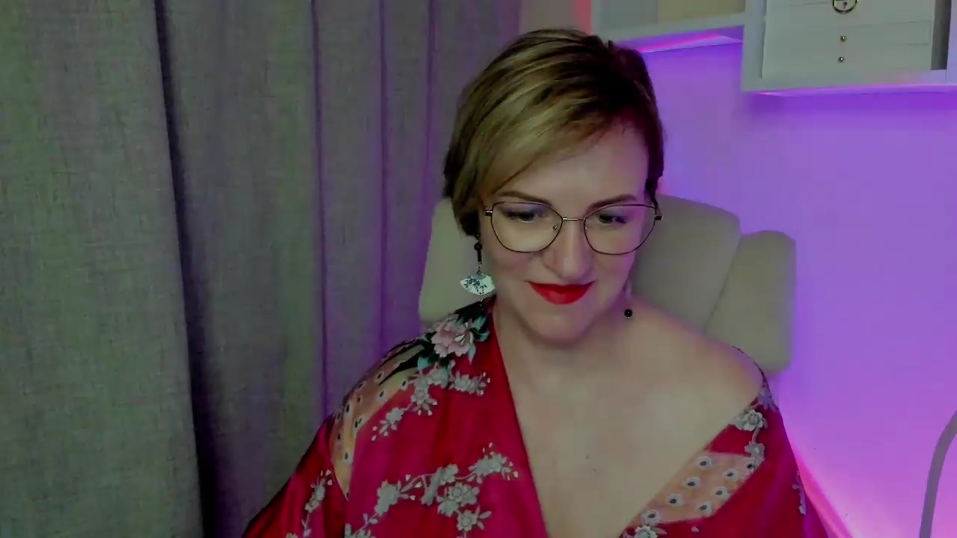 Gallery image thumbnail from EroticFELIZIA's myfreecams stream on, 08/10/2026, 14:30 image 8 of 20