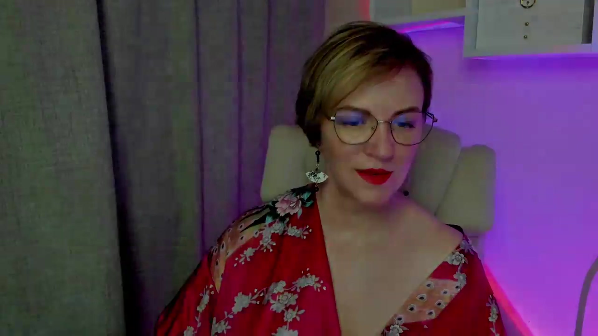Gallery image thumbnail from EroticFELIZIA's myfreecams stream on, 08/10/2026, 14:30 image 12 of 20