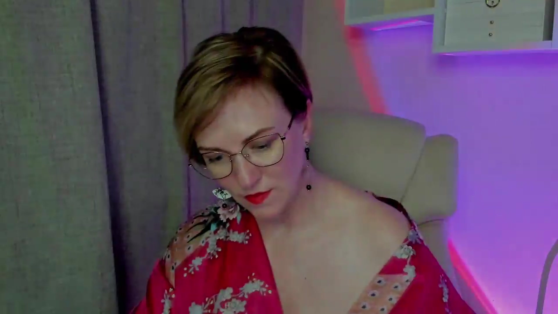 Gallery image thumbnail from EroticFELIZIA's myfreecams stream on, 08/10/2026, 14:30 image 19 of 20