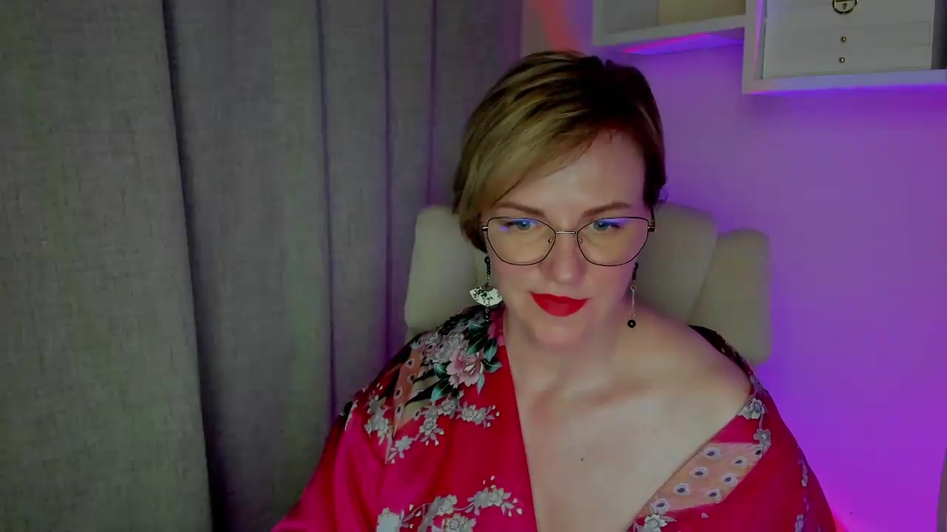 Gallery image thumbnail from EroticFELIZIA's myfreecams stream on, 08/10/2026, 15:29 image 9 of 20