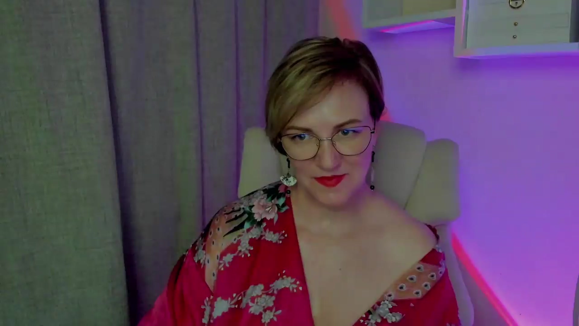 Gallery image thumbnail from EroticFELIZIA's myfreecams stream on, 08/10/2026, 15:29 image 17 of 20