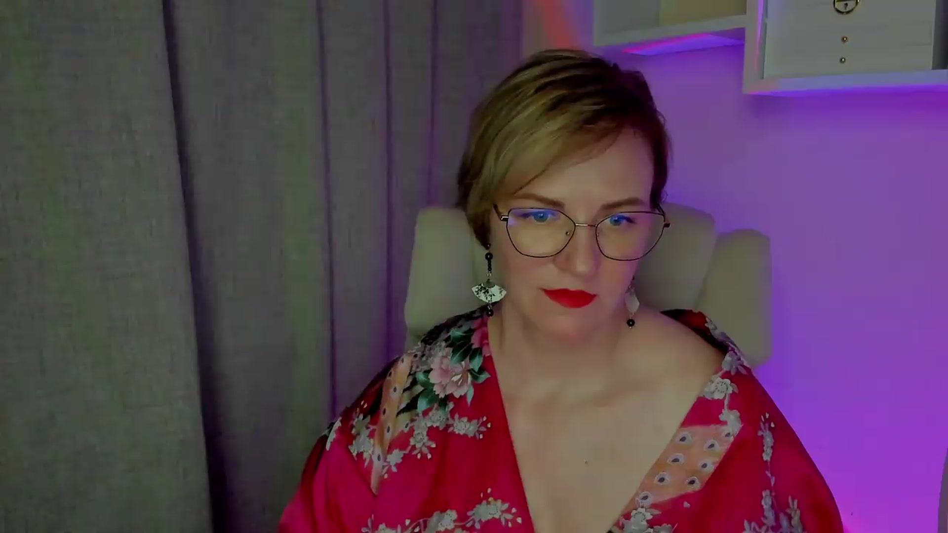 Gallery image thumbnail from EroticFELIZIA's myfreecams stream on, 08/10/2026, 15:29 image 11 of 20