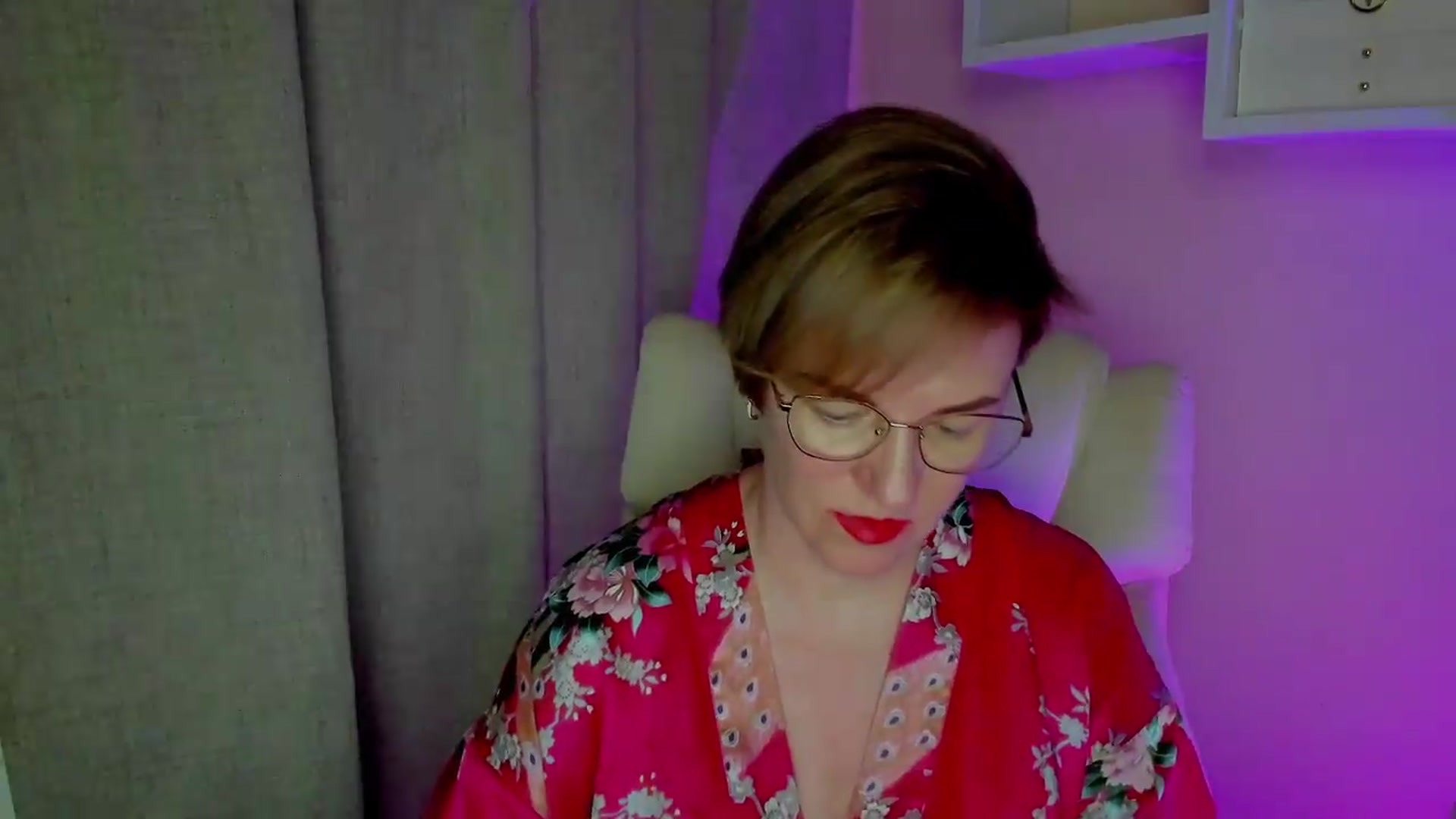 Gallery image thumbnail from EroticFELIZIA's myfreecams stream on, 08/16/2026, 14:06 image 4 of 20
