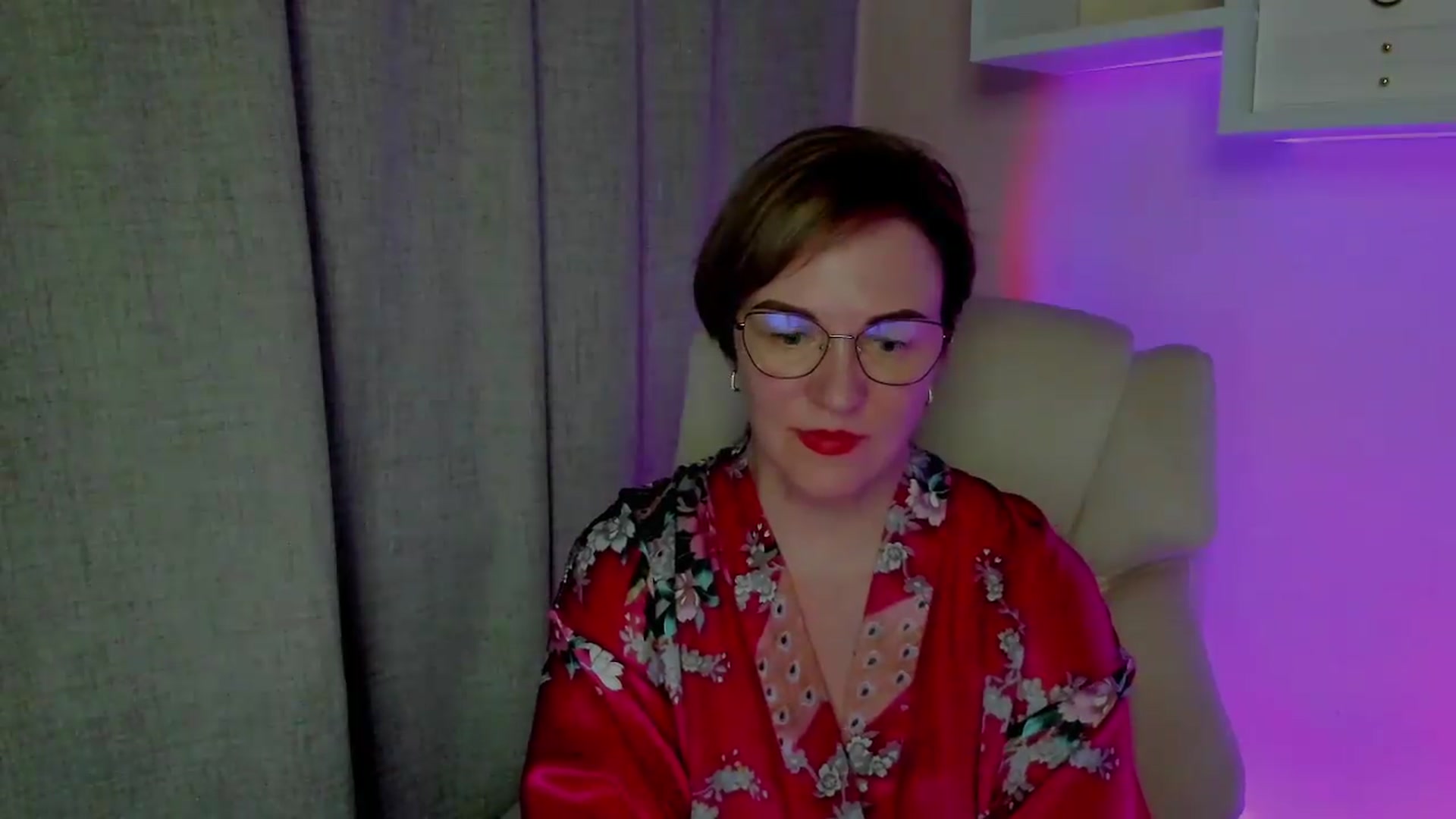 Gallery image thumbnail from EroticFELIZIA's myfreecams stream on, 08/16/2026, 16:24 image 13 of 20