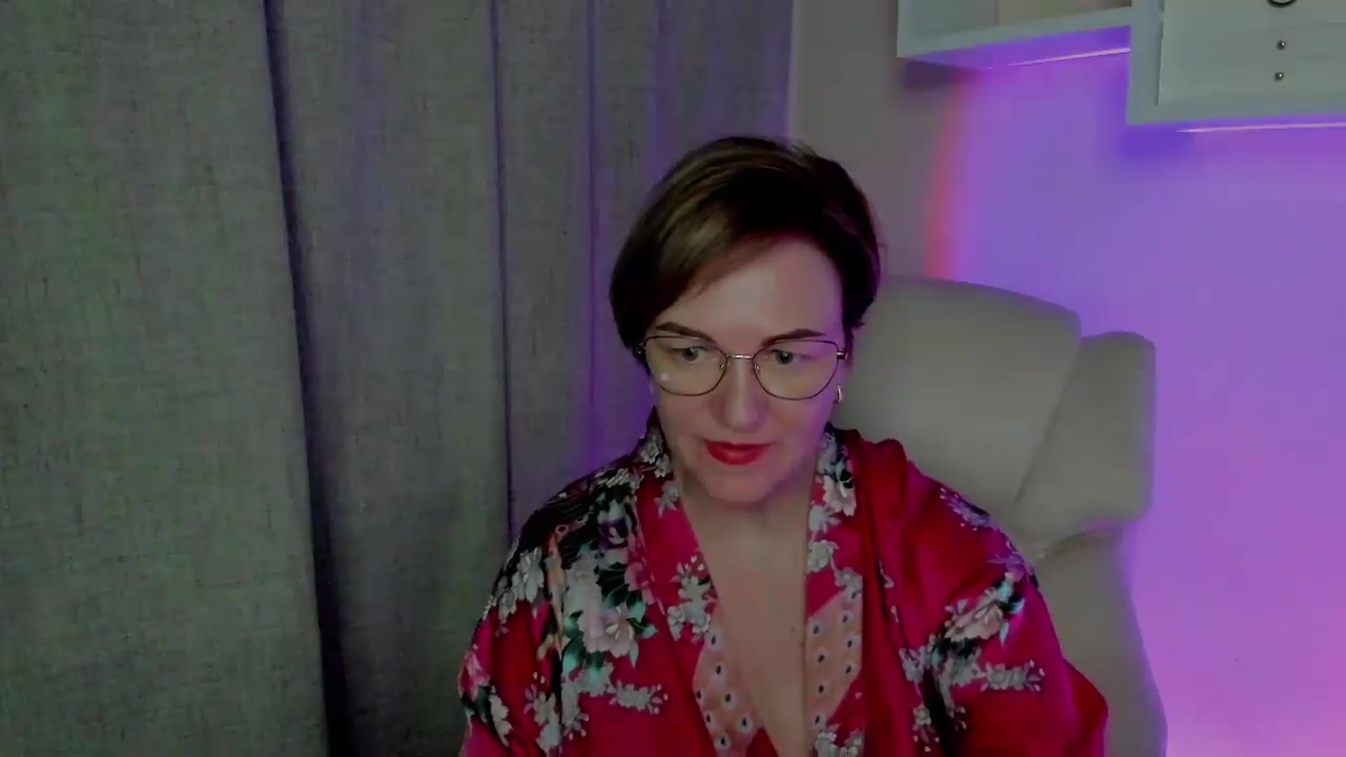 Gallery image thumbnail from EroticFELIZIA's myfreecams stream on, 08/16/2026, 16:24 image 18 of 20