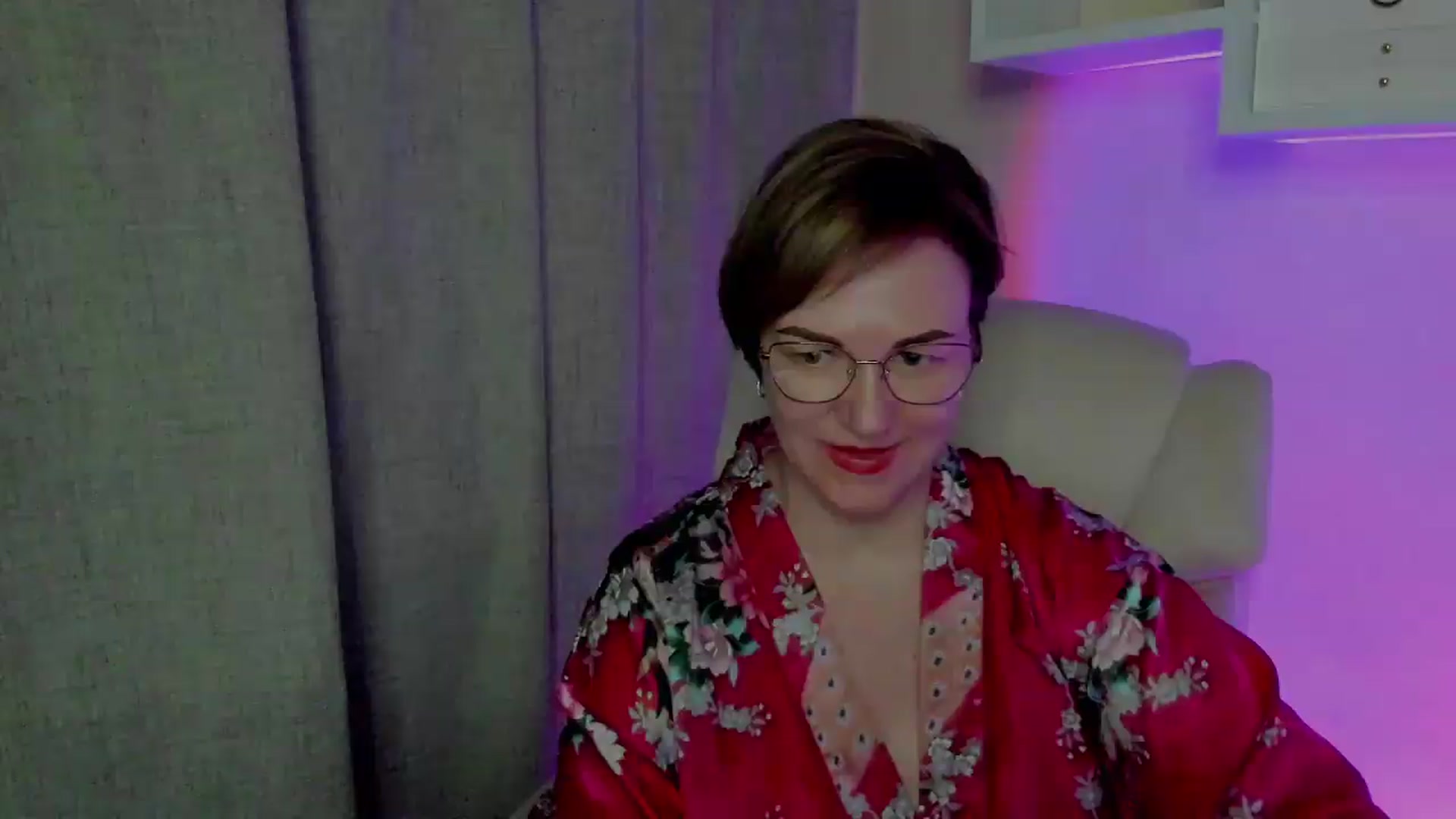 Gallery image thumbnail from EroticFELIZIA's myfreecams stream on, 08/16/2026, 16:24 image 16 of 20