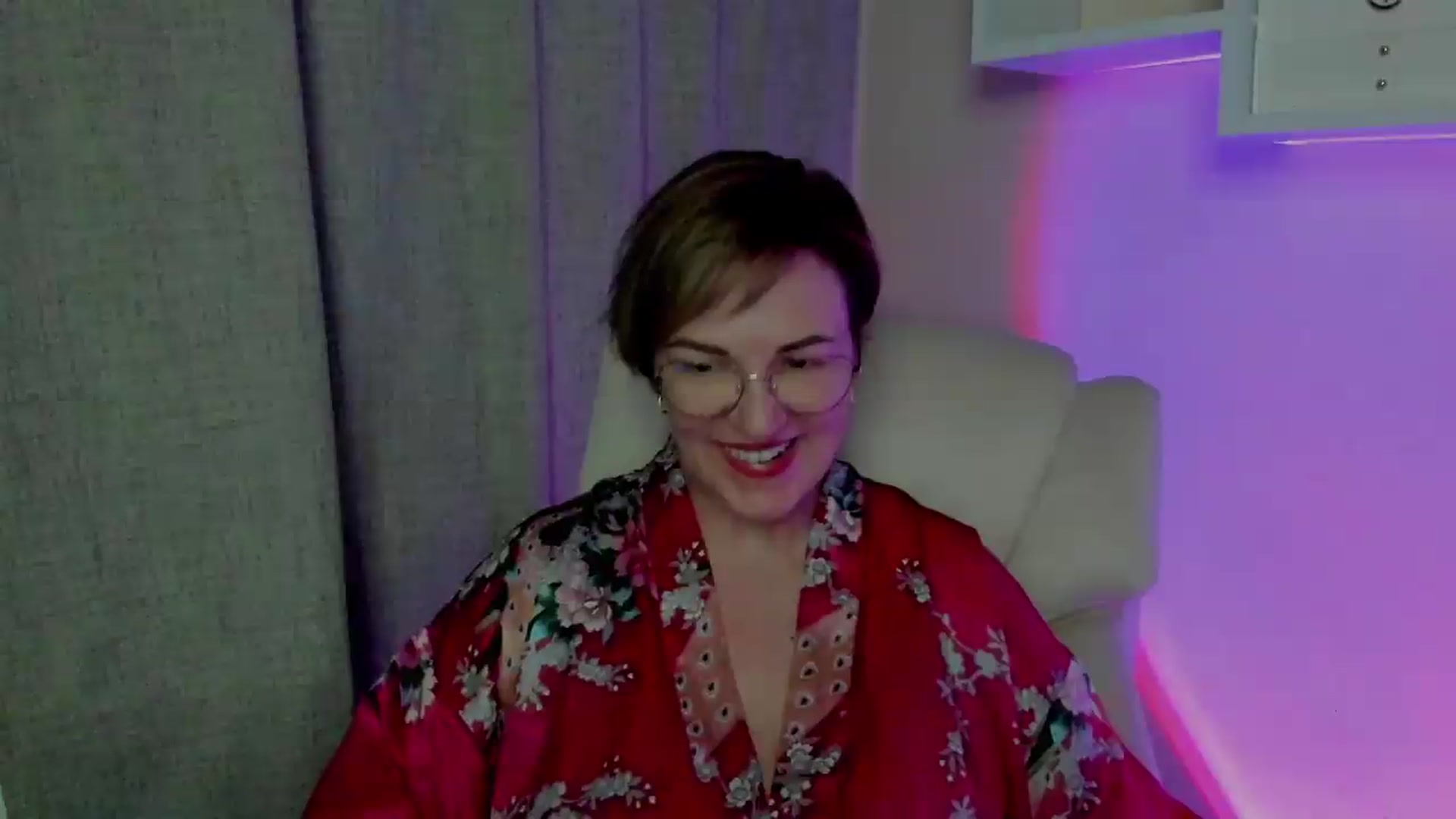 Gallery image thumbnail from EroticFELIZIA's myfreecams stream on, 08/16/2026, 20:09 image 11 of 20