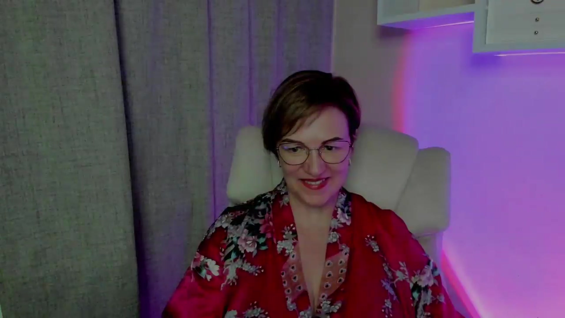 Gallery image thumbnail from EroticFELIZIA's myfreecams stream on, 08/16/2026, 20:09 image 15 of 20