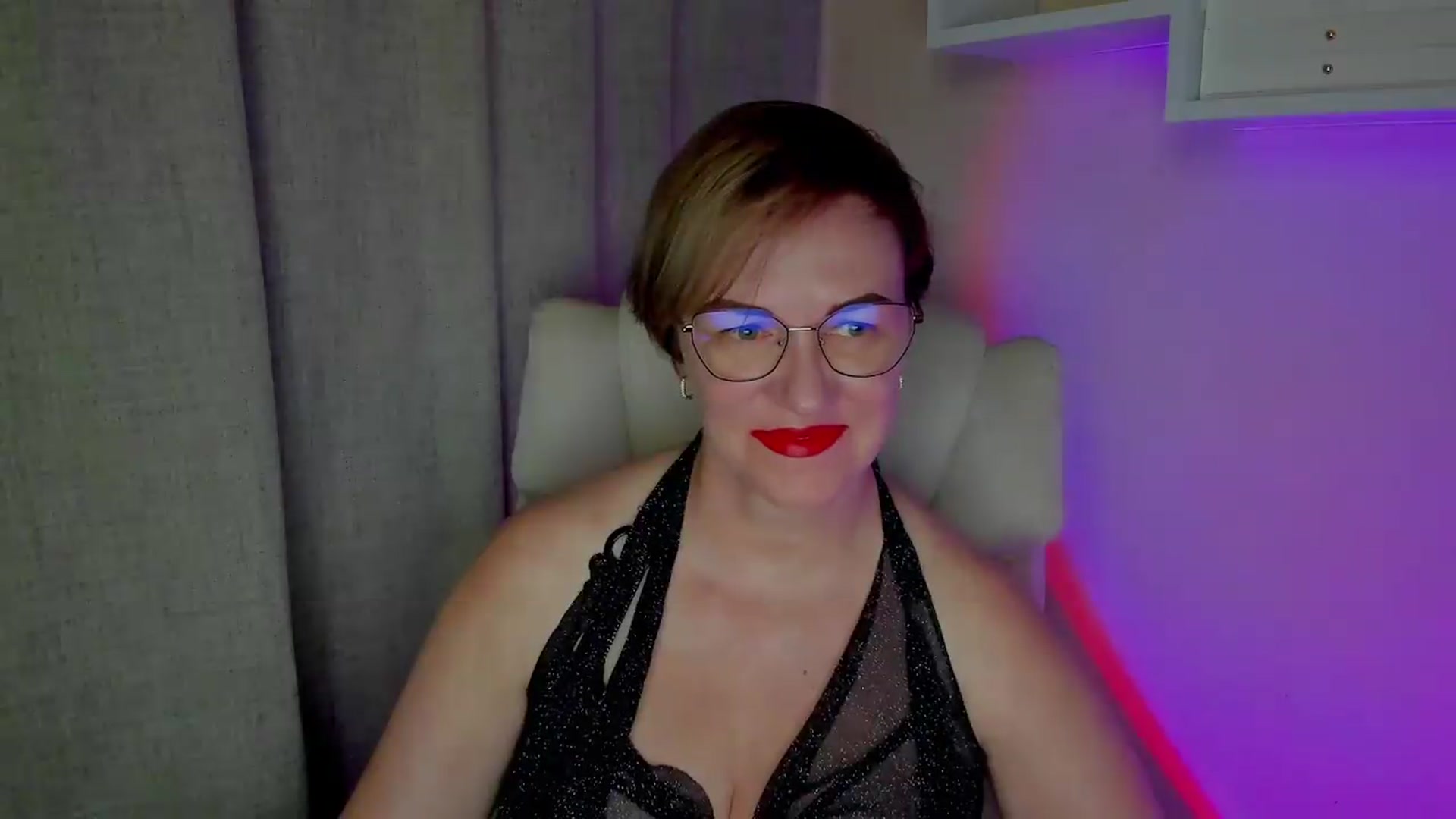 Gallery image thumbnail from EroticFELIZIA's myfreecams stream on, 08/17/2026, 18:21 image 9 of 20