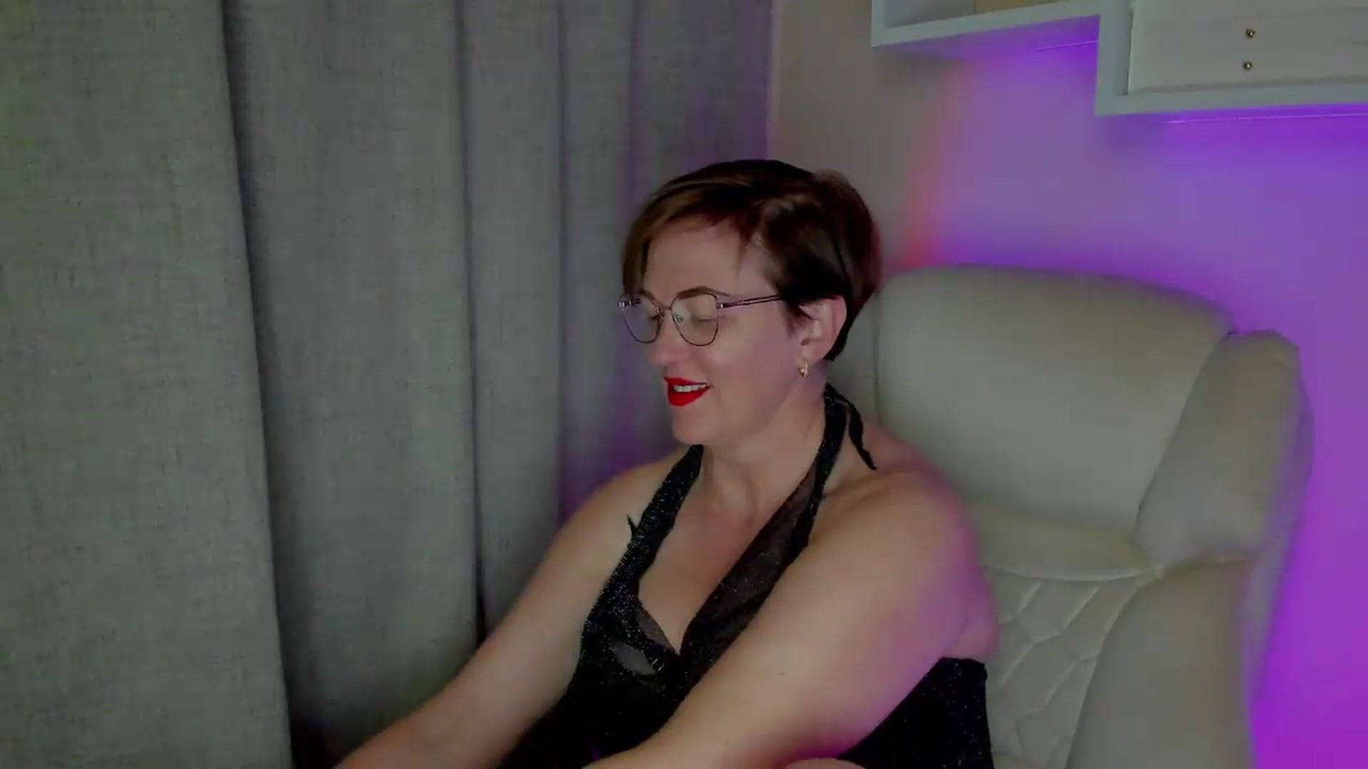 Gallery image thumbnail from EroticFELIZIA's myfreecams stream on, 08/17/2026, 18:21 image 14 of 20