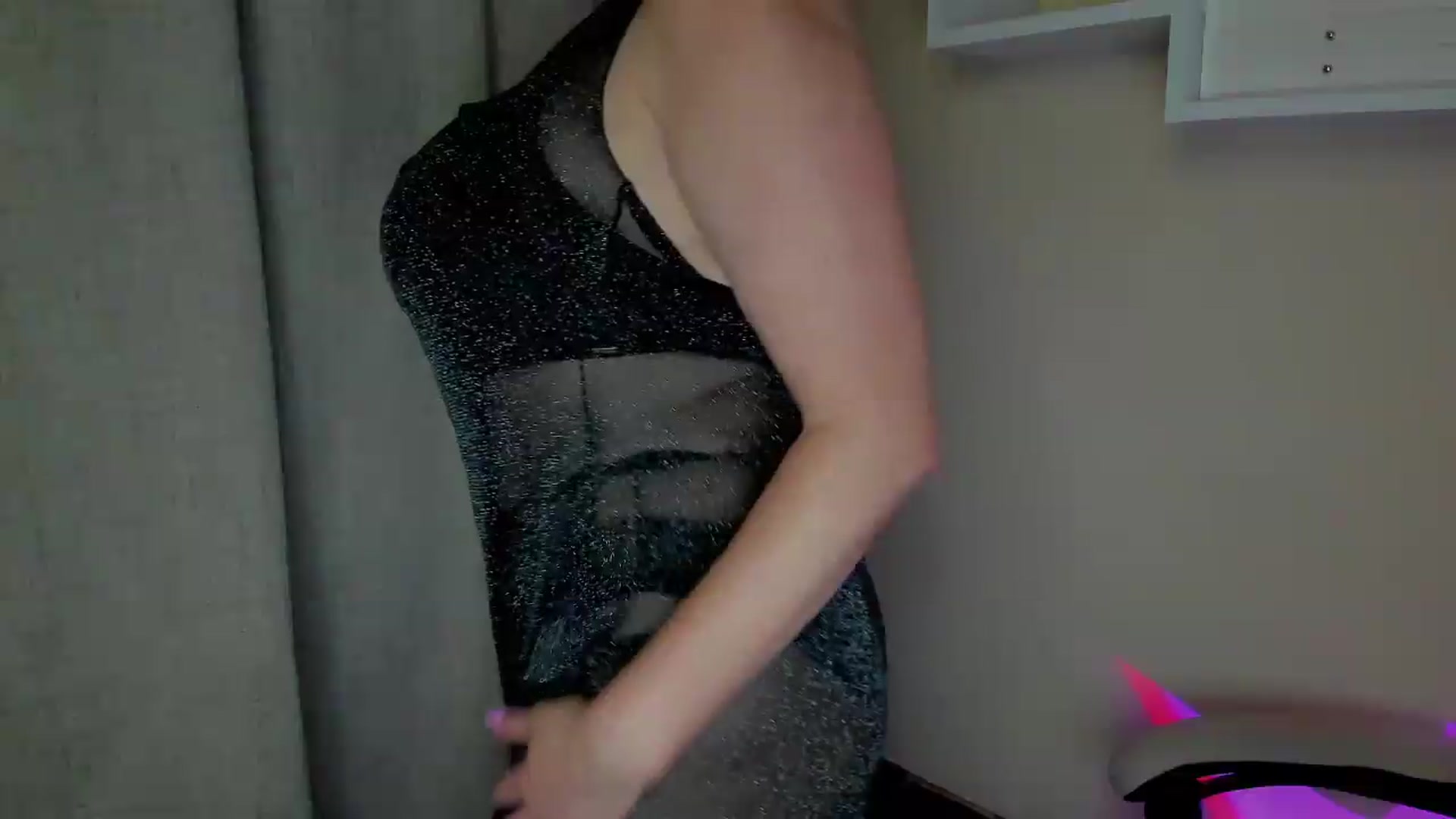 Gallery image thumbnail from EroticFELIZIA's myfreecams stream on, 08/17/2026, 18:21 image 17 of 20