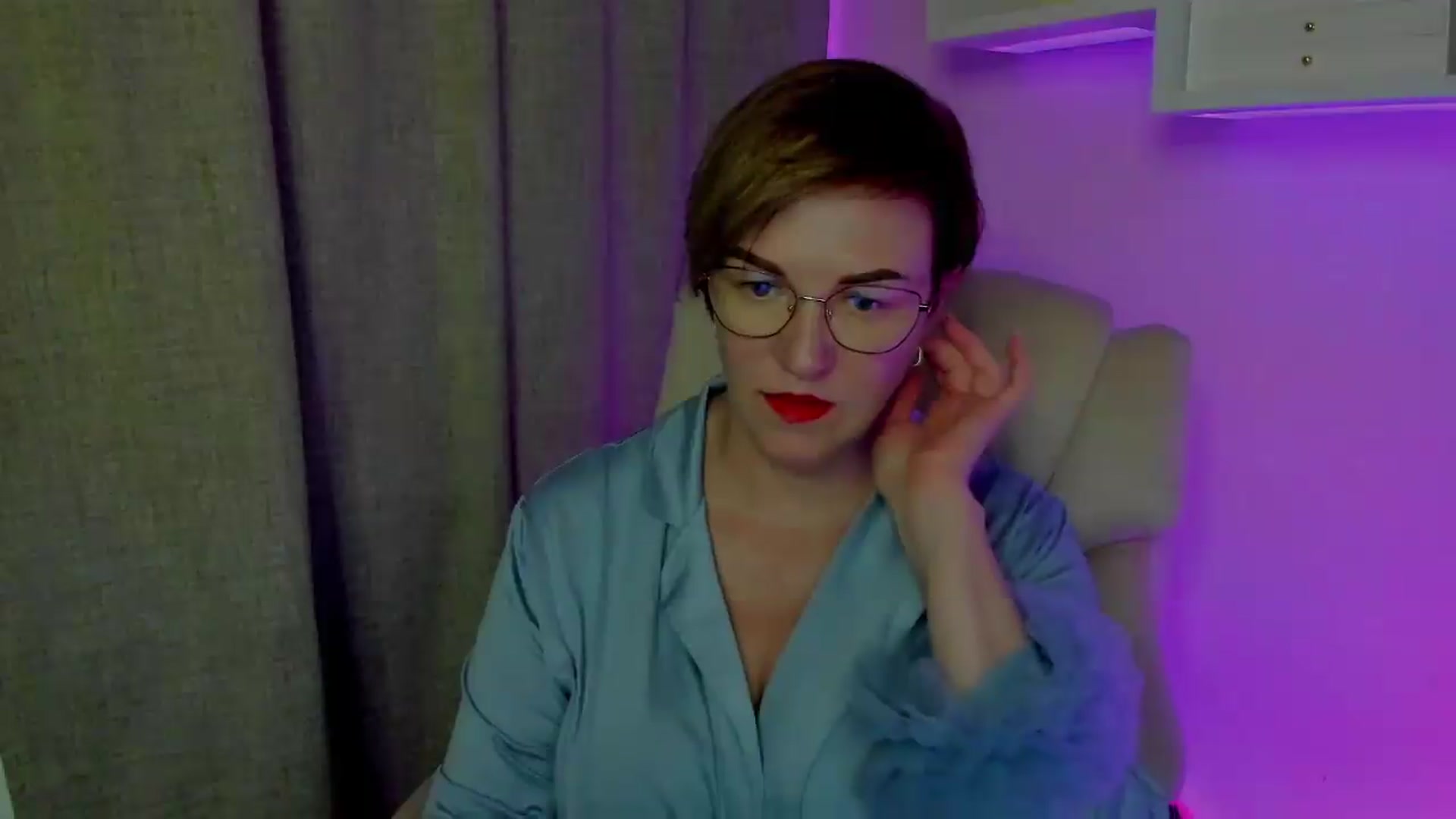 Gallery image thumbnail from EroticFELIZIA's myfreecams stream on, 08/18/2026, 06:54 image 19 of 20