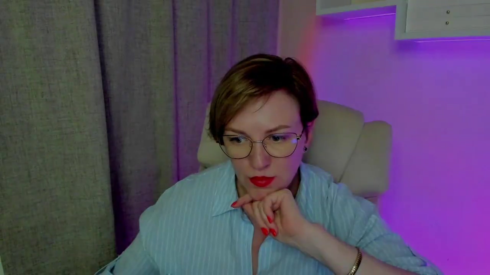 Gallery image thumbnail from EroticFELIZIA's myfreecams stream on, 08/19/2026, 15:22 image 17 of 20