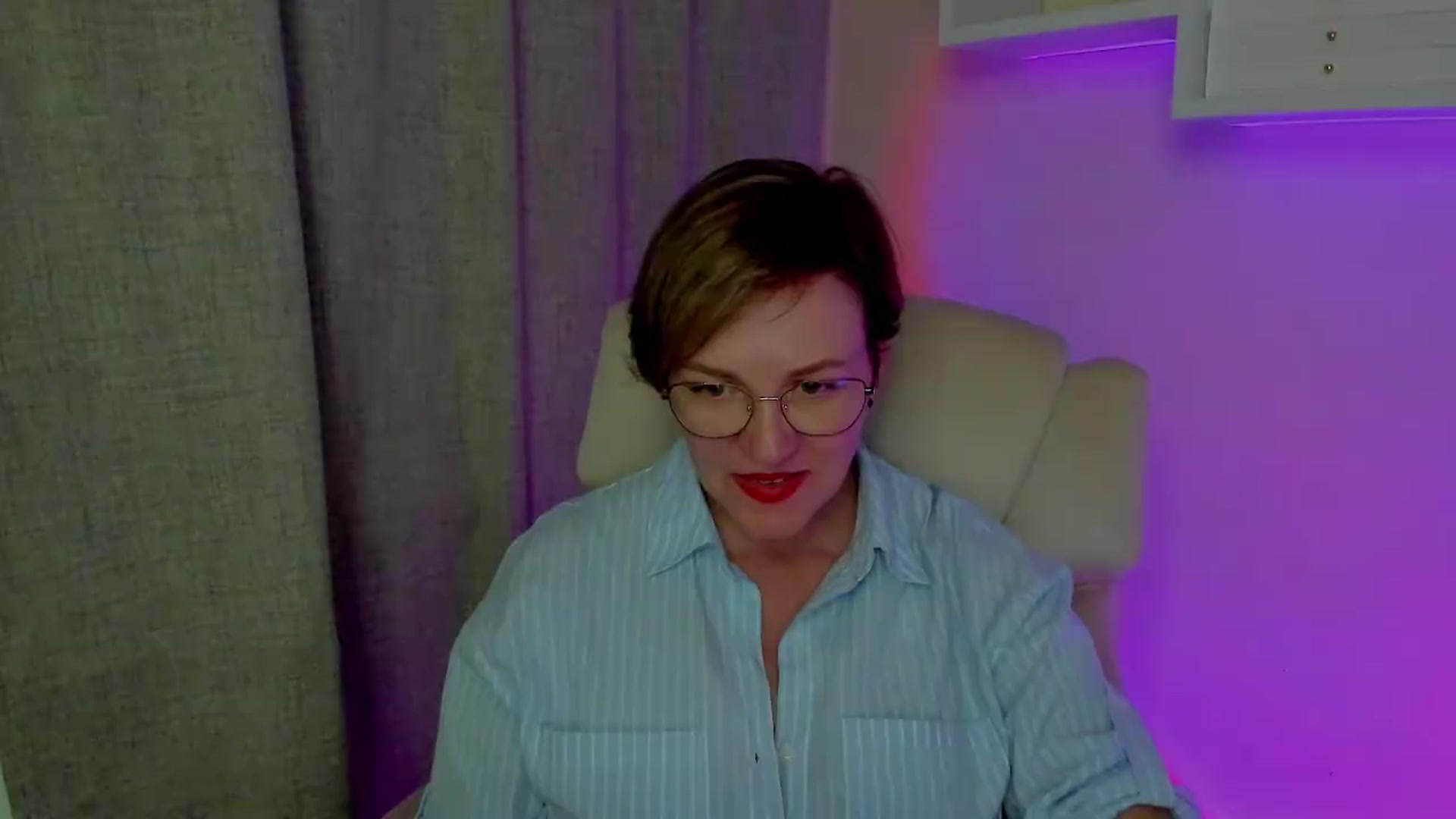 Gallery image thumbnail from EroticFELIZIA's myfreecams stream on, 08/19/2026, 15:22 image 19 of 20
