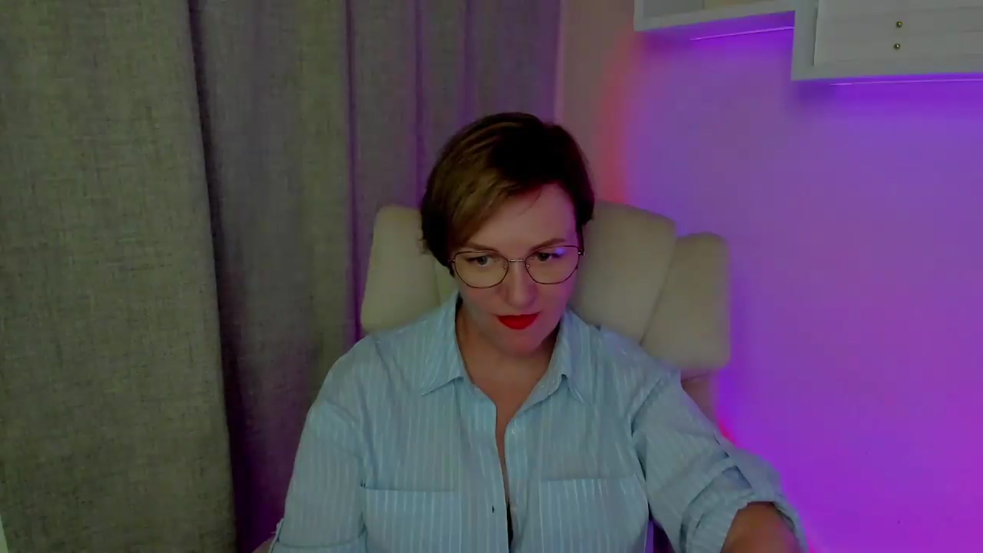 Gallery image thumbnail from EroticFELIZIA's myfreecams stream on, 08/19/2026, 15:22 image 10 of 20