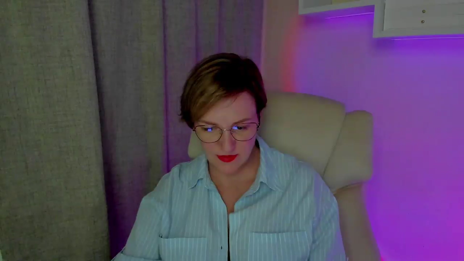 Gallery image thumbnail from EroticFELIZIA's myfreecams stream on, 08/19/2026, 15:22 image 8 of 20