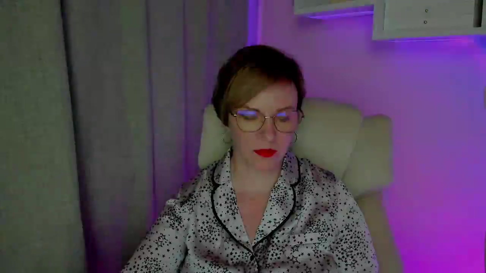 Gallery image thumbnail from EroticFELIZIA's myfreecams stream on, 08/20/2026, 13:51 image 13 of 20