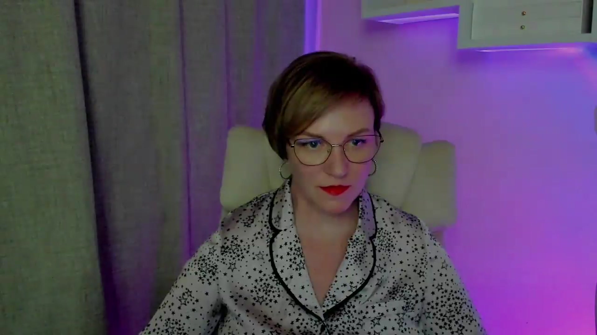 Gallery image thumbnail from EroticFELIZIA's myfreecams stream on, 08/20/2026, 13:51 image 9 of 20