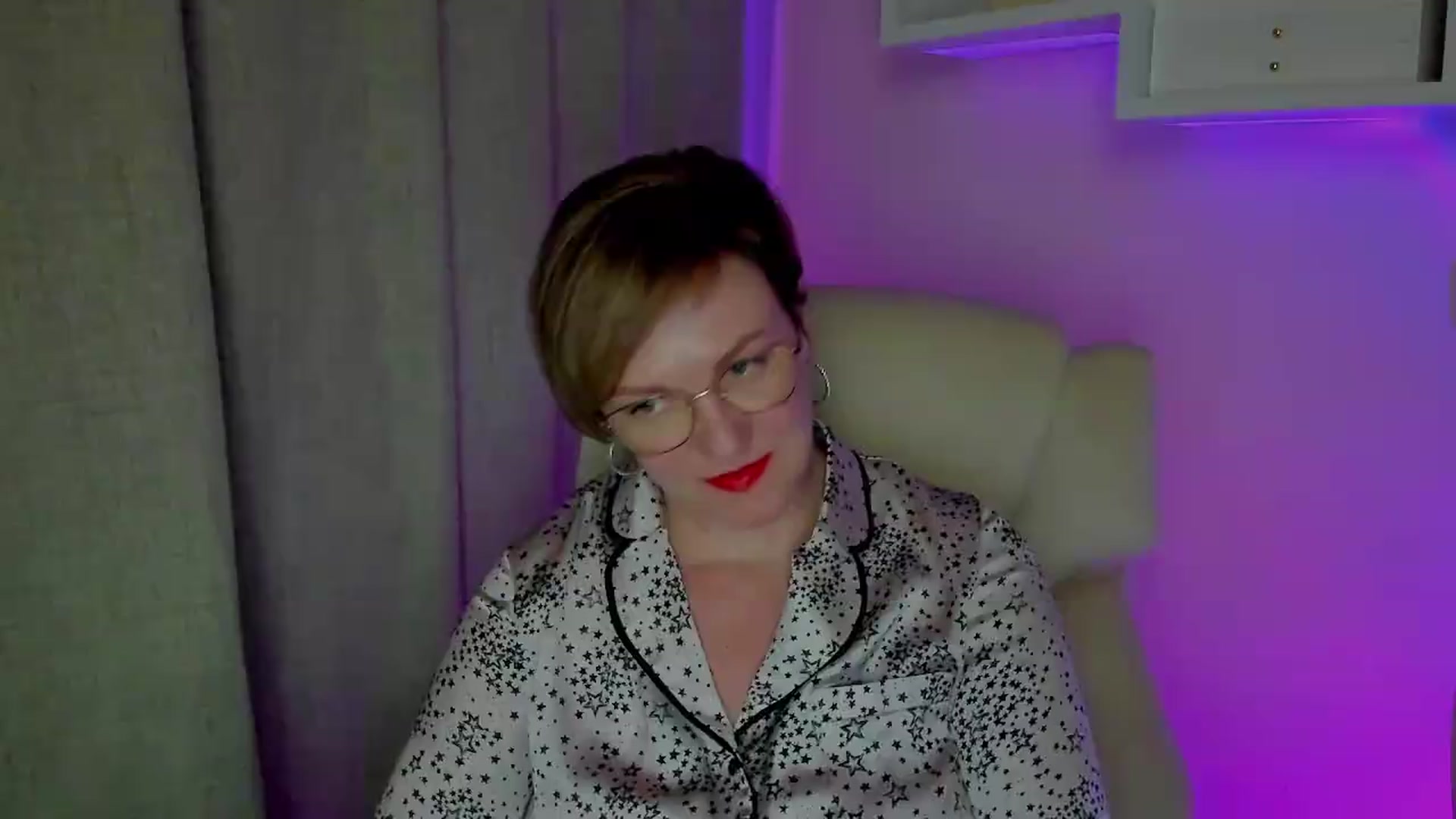 Gallery image thumbnail from EroticFELIZIA's myfreecams stream on, 08/20/2026, 13:51 image 15 of 20