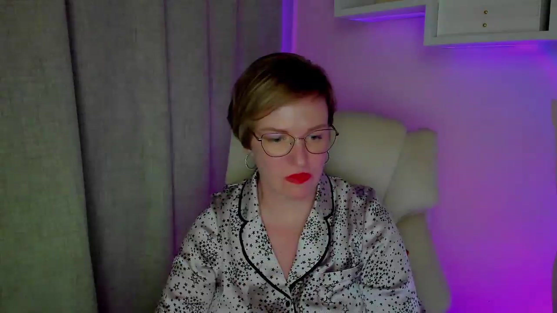 Gallery image thumbnail from EroticFELIZIA's myfreecams stream on, 08/20/2026, 14:22 image 14 of 20