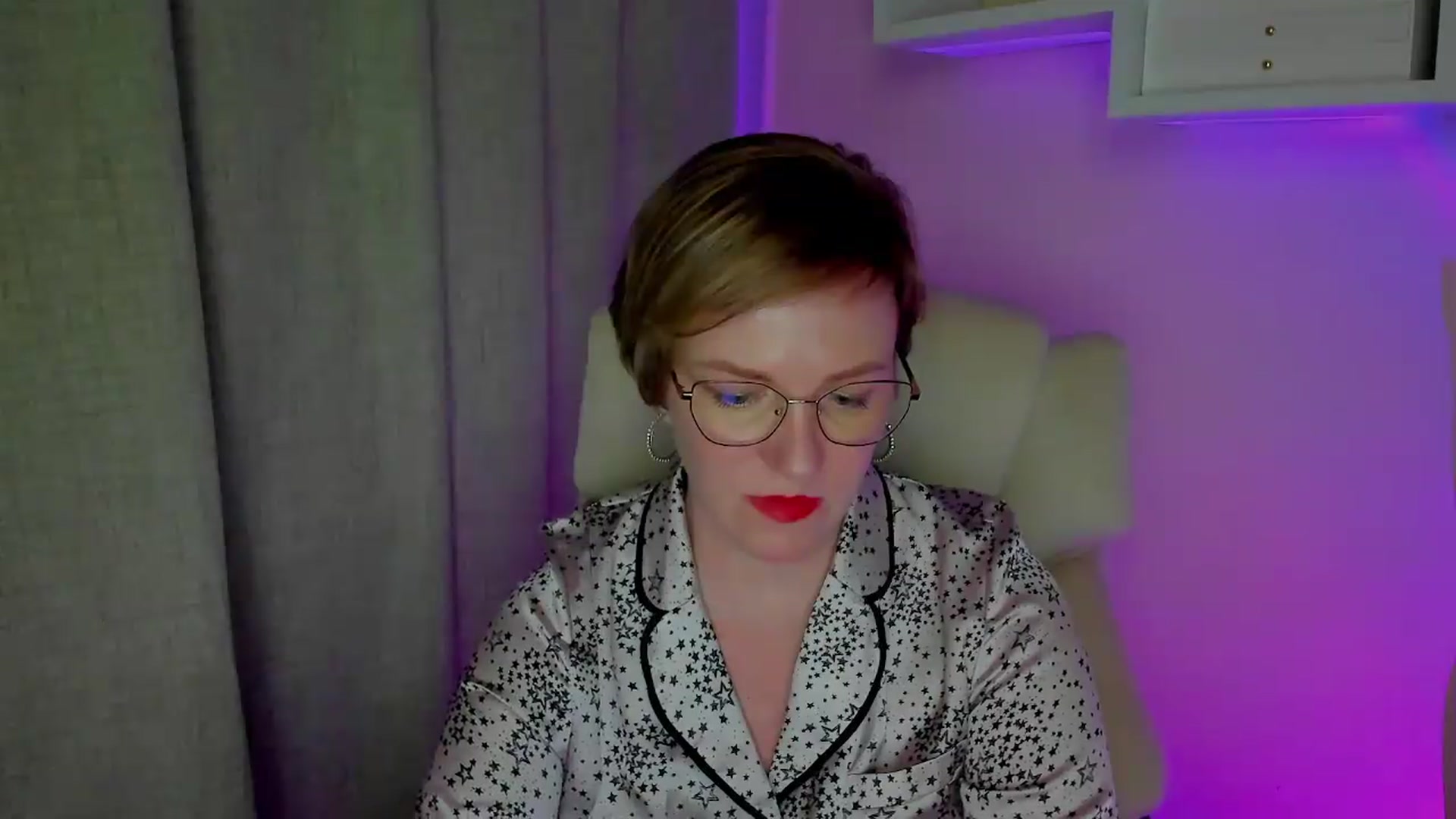 Gallery image thumbnail from EroticFELIZIA's myfreecams stream on, 08/20/2026, 14:22 image 9 of 20