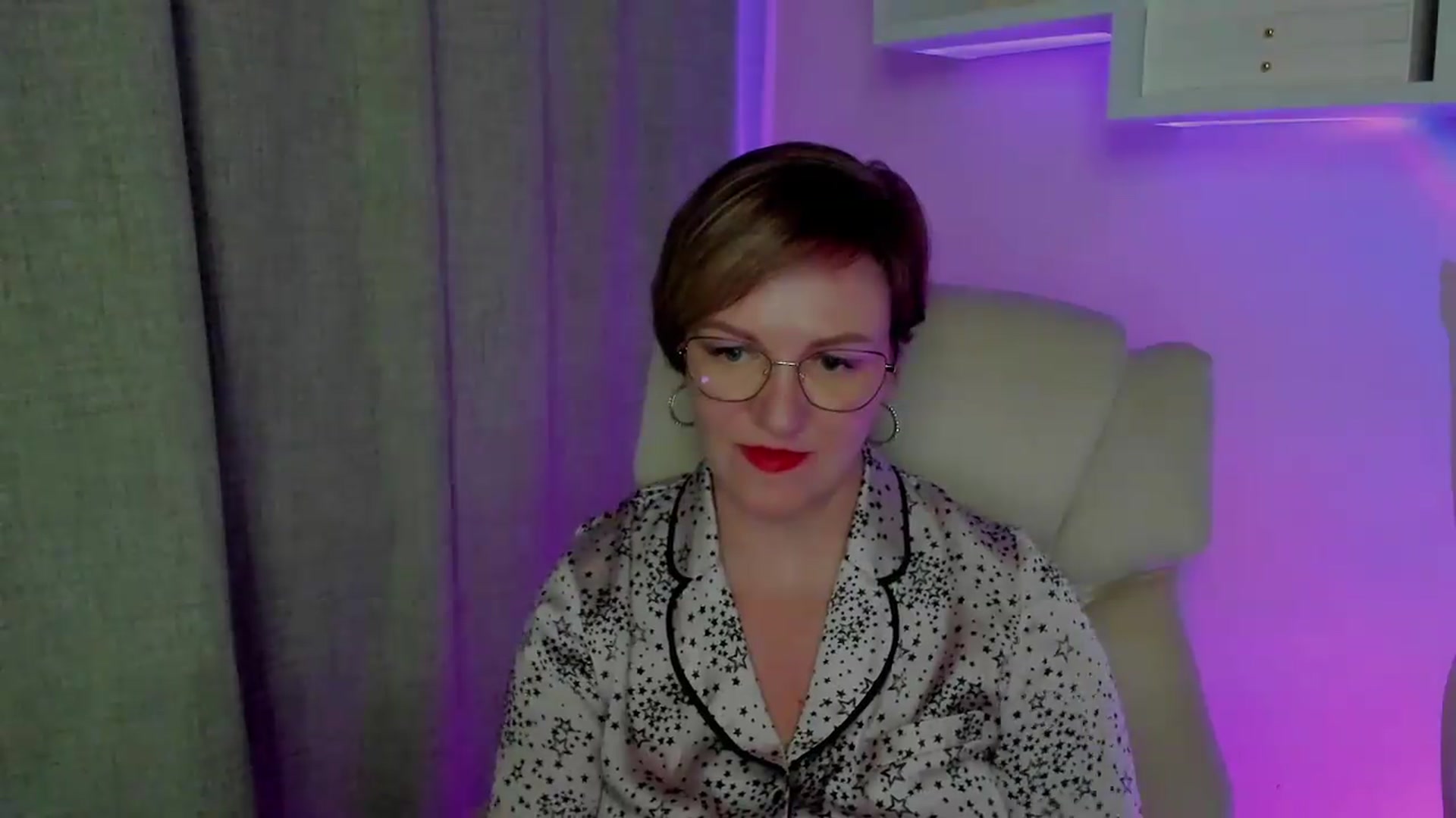Gallery image thumbnail from EroticFELIZIA's myfreecams stream on, 08/20/2026, 16:04 image 8 of 20