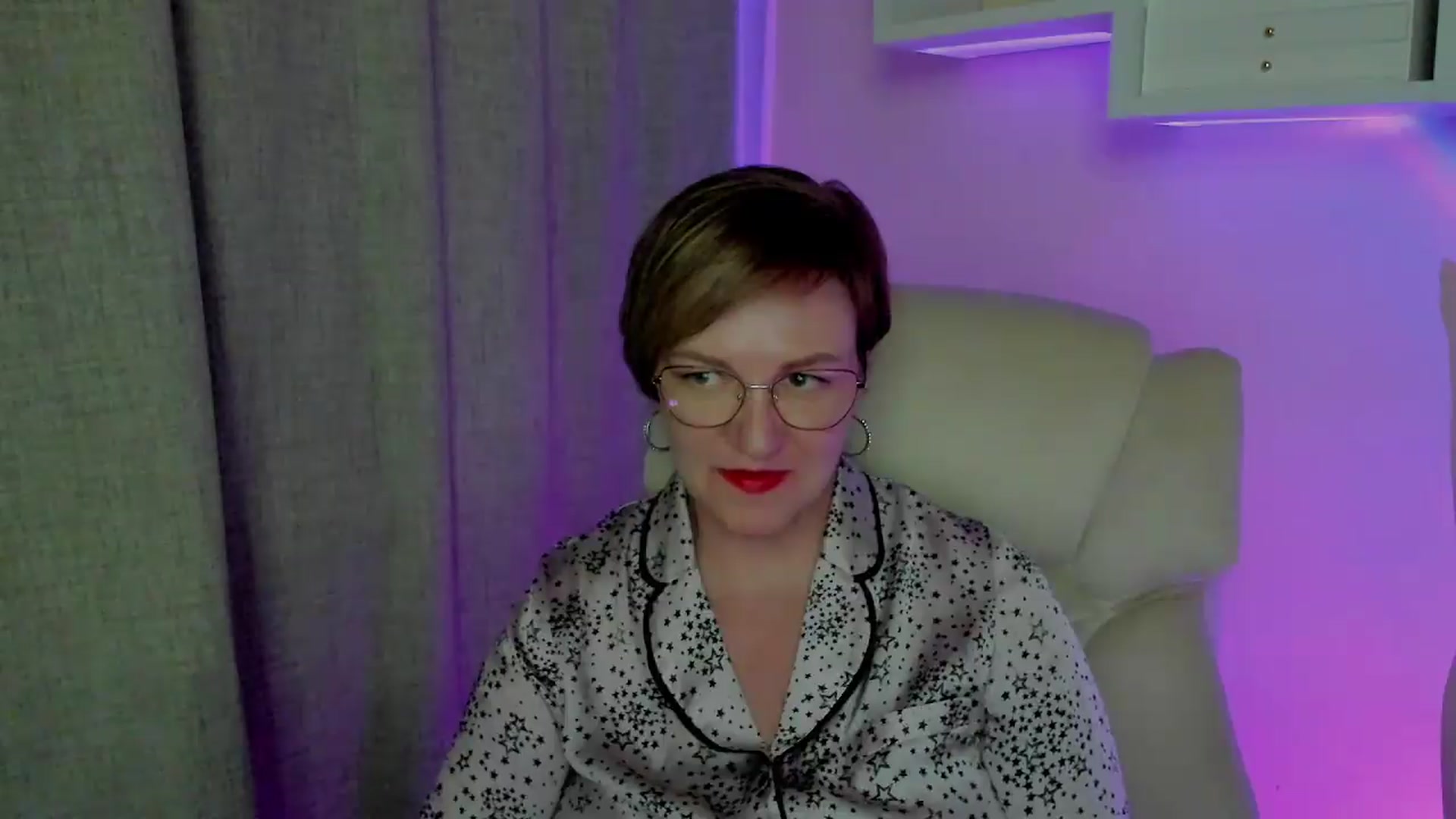 Gallery image thumbnail from EroticFELIZIA's myfreecams stream on, 08/20/2026, 16:04 image 14 of 20