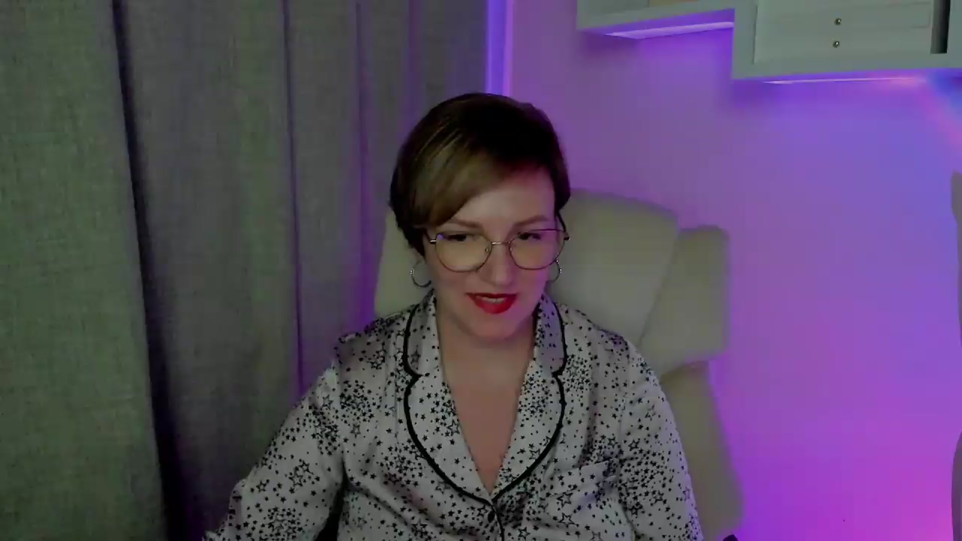 Gallery image thumbnail from EroticFELIZIA's myfreecams stream on, 08/20/2026, 18:29 image 2 of 20