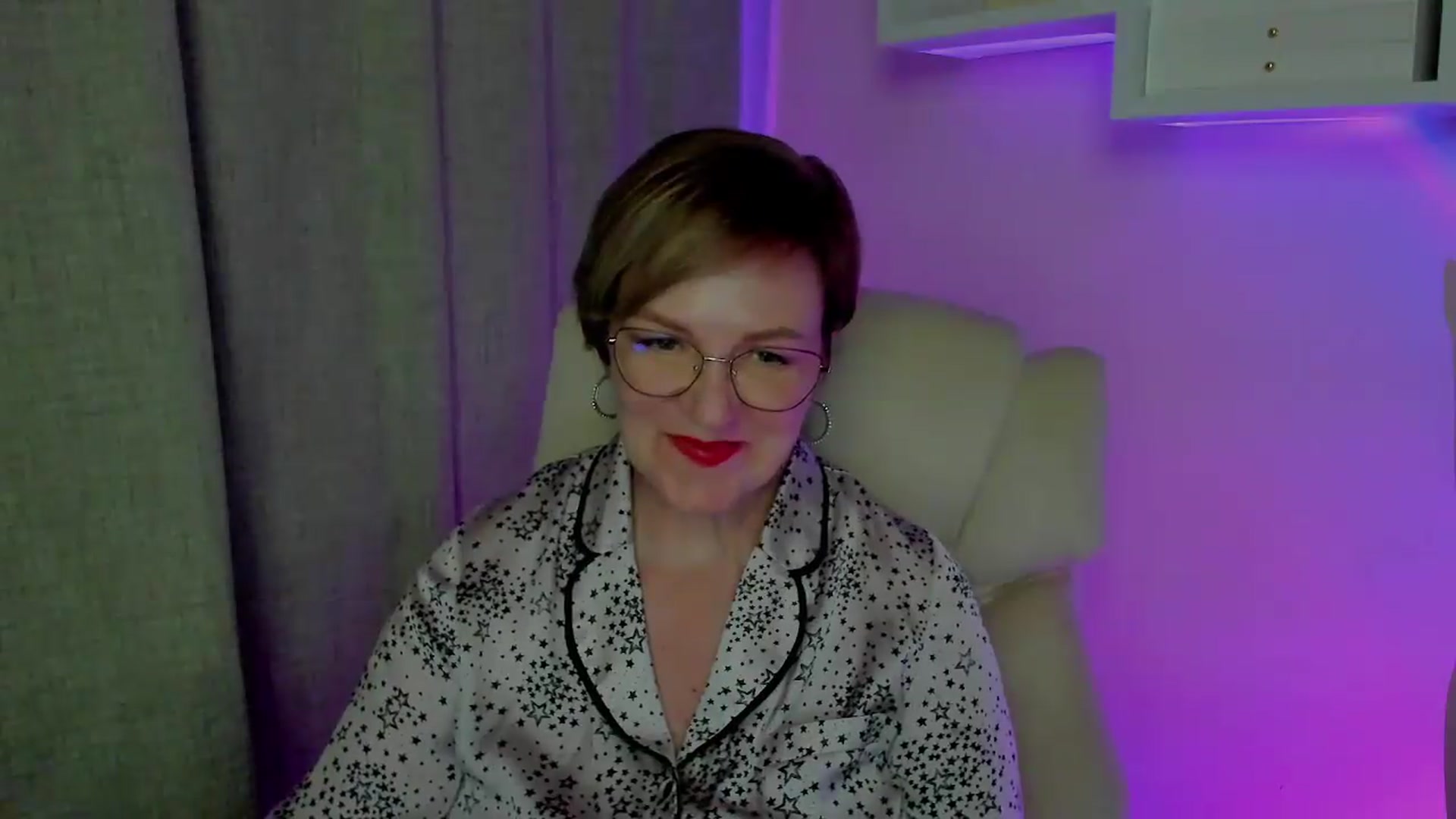 Gallery image thumbnail from EroticFELIZIA's myfreecams stream on, 08/20/2026, 18:29 image 11 of 20