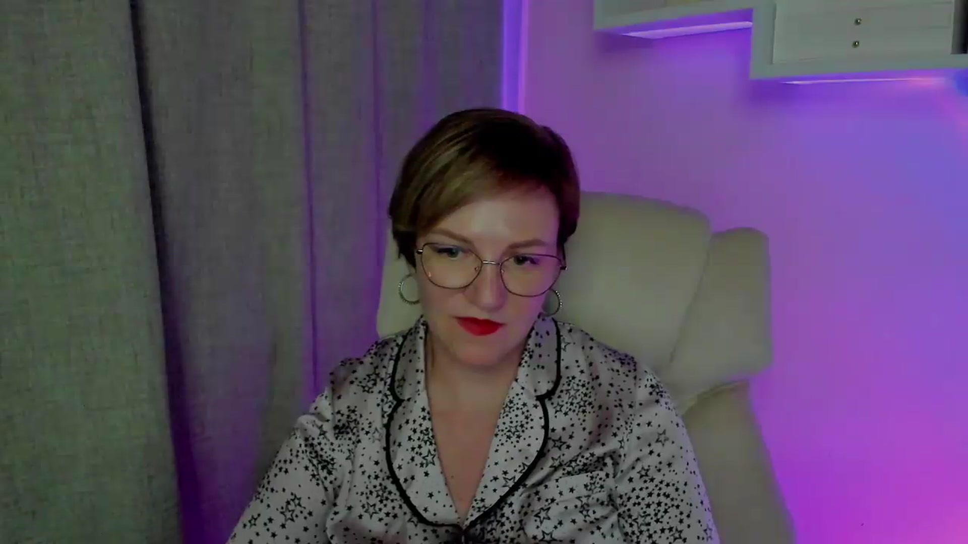 Gallery image thumbnail from EroticFELIZIA's myfreecams stream on, 08/20/2026, 18:29 image 19 of 20