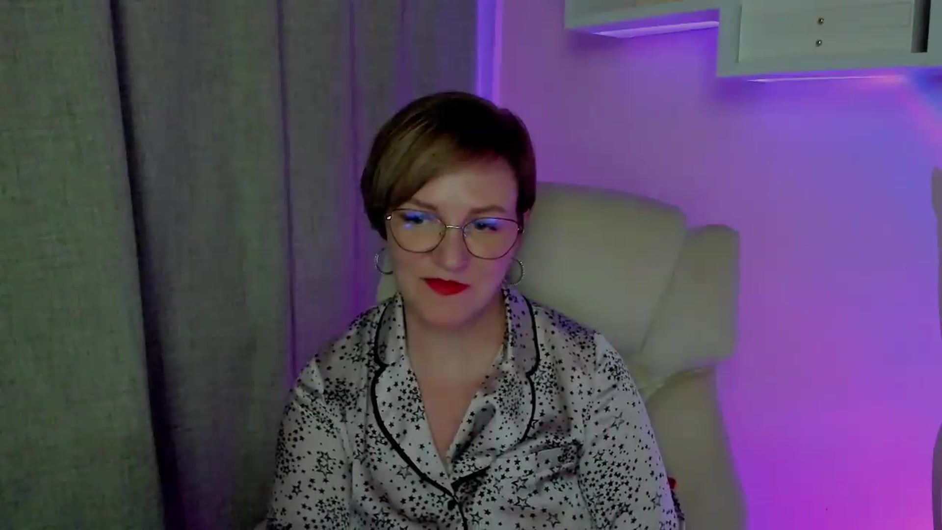 Gallery image thumbnail from EroticFELIZIA's myfreecams stream on, 08/20/2026, 18:29 image 5 of 20