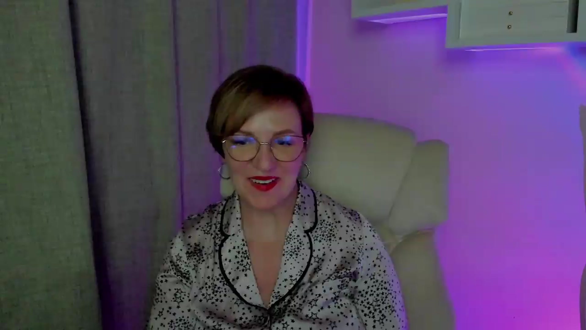 Gallery image thumbnail from EroticFELIZIA's myfreecams stream on, 08/20/2026, 18:29 image 9 of 20