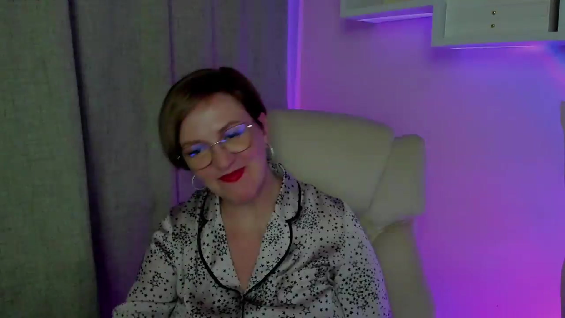 Gallery image thumbnail from EroticFELIZIA's myfreecams stream on, 08/20/2026, 18:29 image 12 of 20