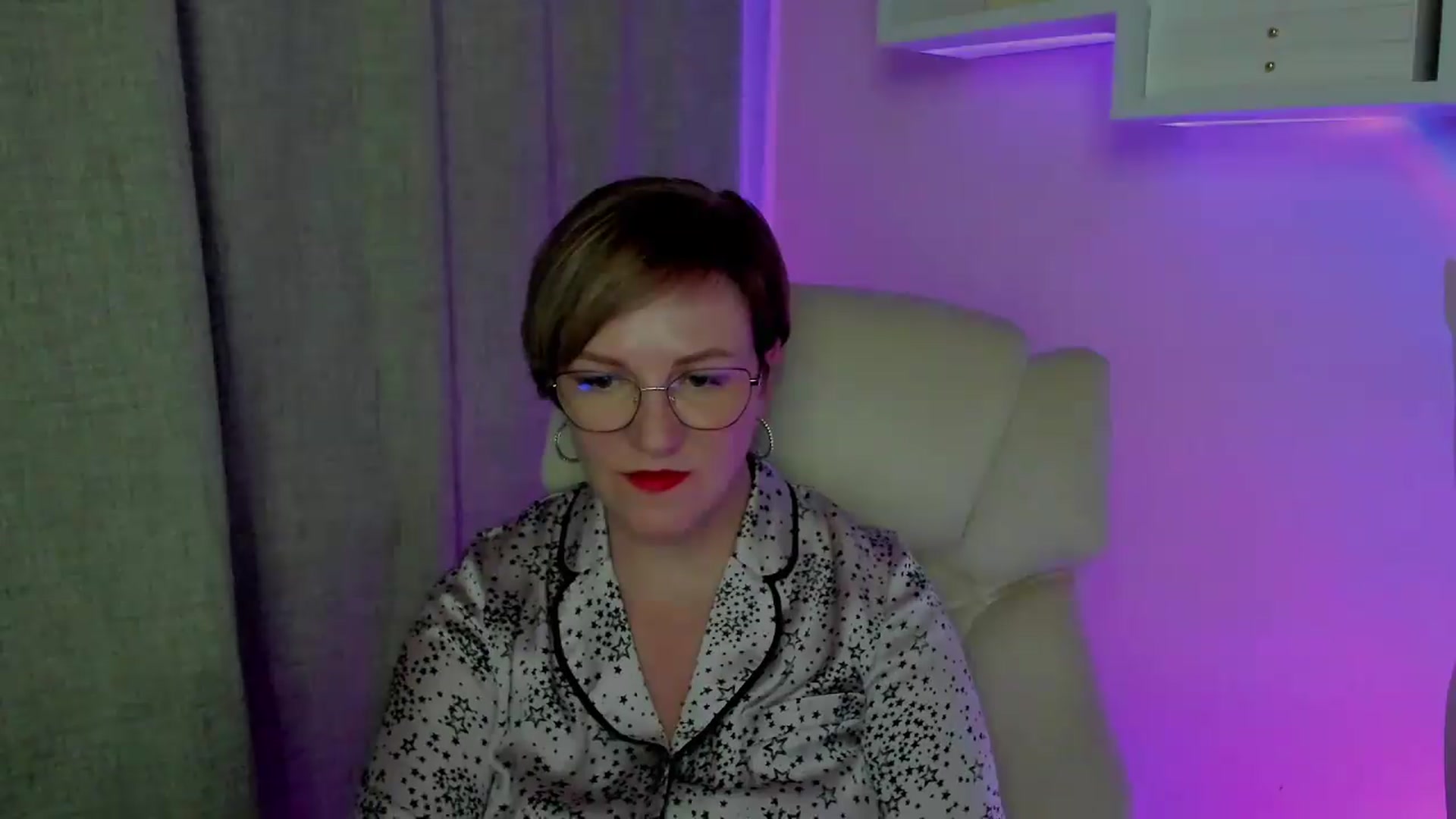 Gallery image thumbnail from EroticFELIZIA's myfreecams stream on, 08/20/2026, 18:29 image 10 of 20