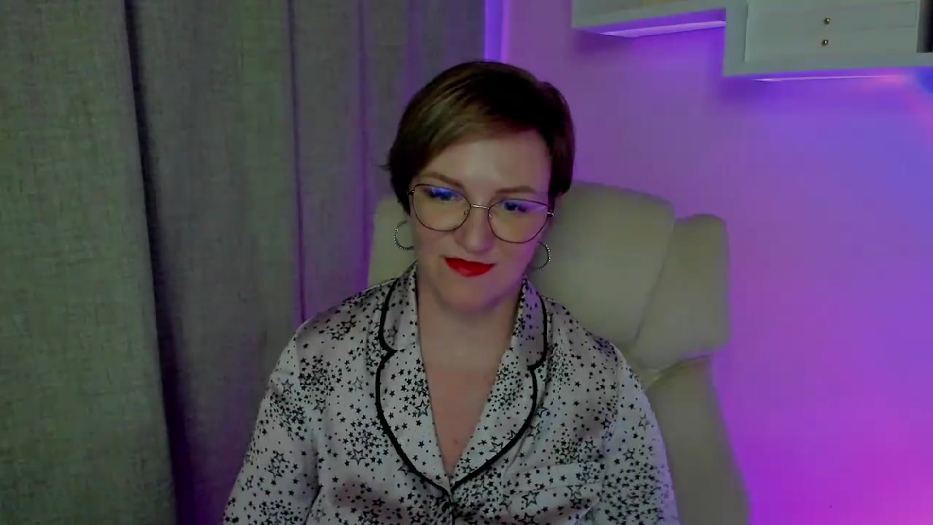 Gallery image thumbnail from EroticFELIZIA's myfreecams stream on, 08/20/2026, 19:24 image 9 of 20