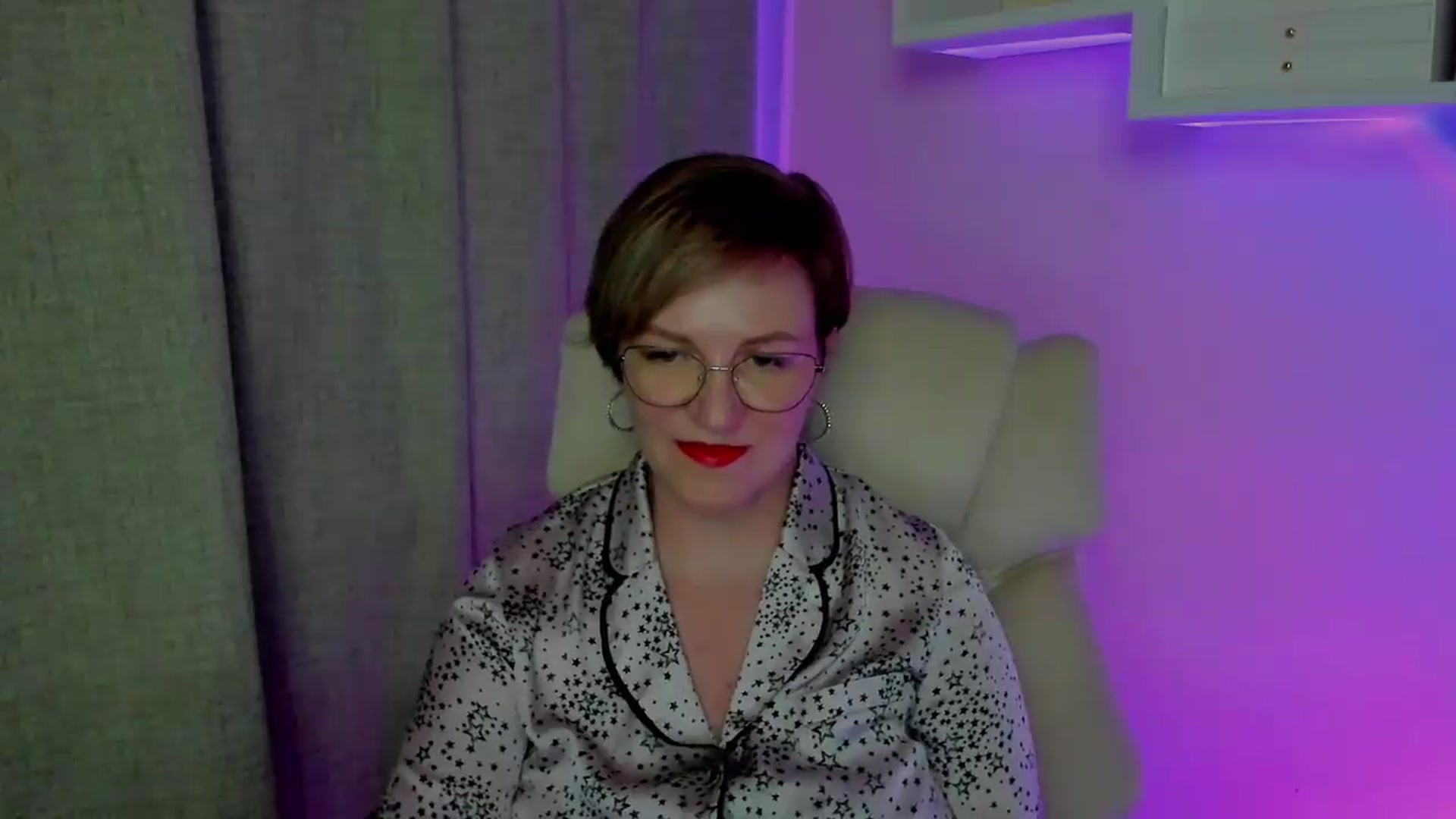 Gallery image thumbnail from EroticFELIZIA's myfreecams stream on, 08/20/2026, 19:24 image 5 of 20