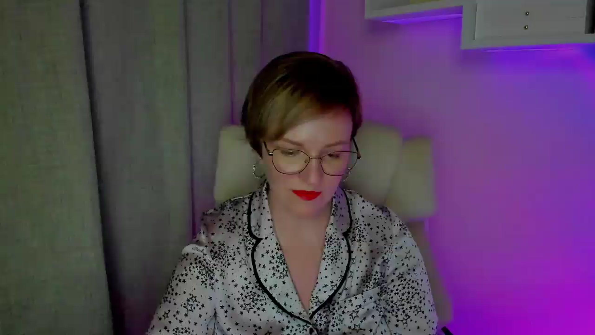 Gallery image thumbnail from EroticFELIZIA's myfreecams stream on, 08/20/2026, 19:24 image 1 of 20
