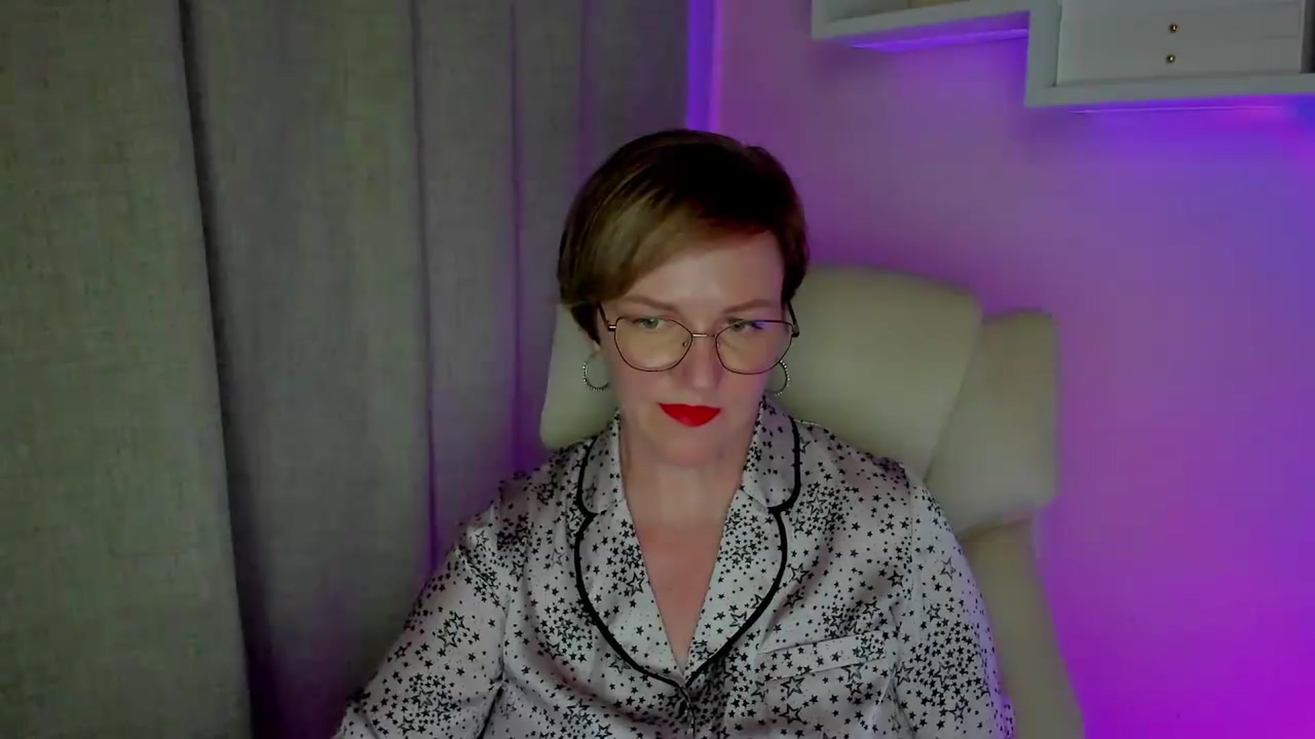 Gallery image thumbnail from EroticFELIZIA's myfreecams stream on, 08/20/2026, 19:24 image 13 of 20