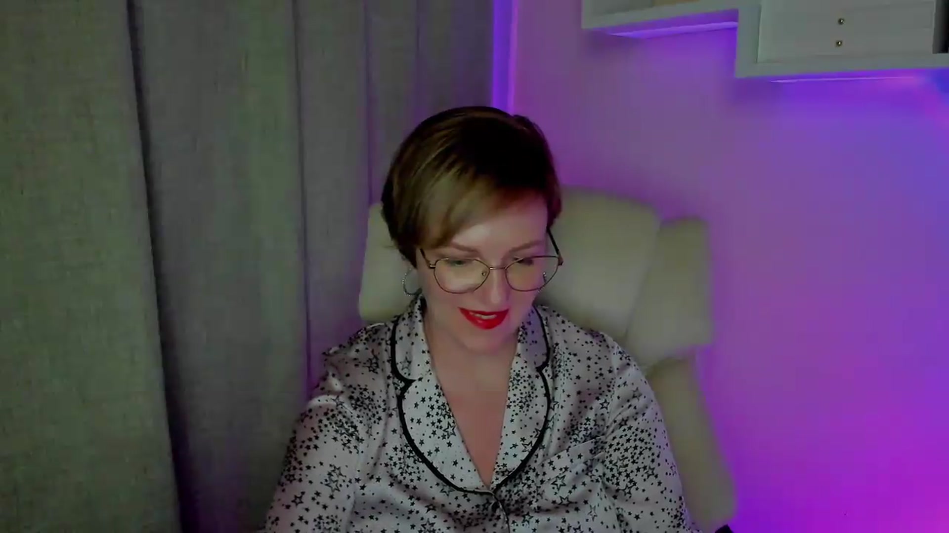 Gallery image thumbnail from EroticFELIZIA's myfreecams stream on, 08/20/2026, 19:24 image 4 of 20