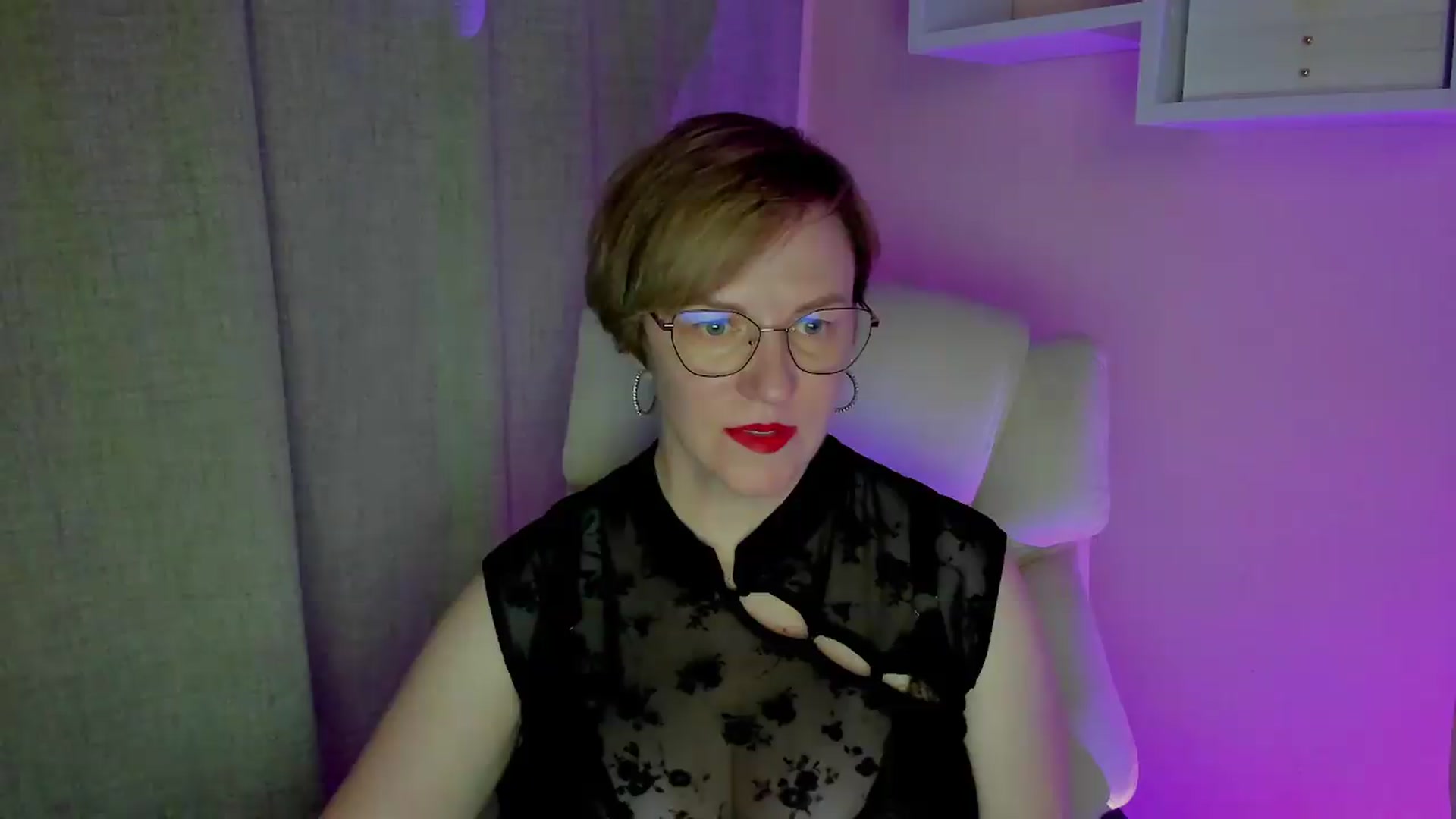 Gallery image thumbnail from EroticFELIZIA's myfreecams stream on, 08/24/2026, 13:03 image 16 of 20