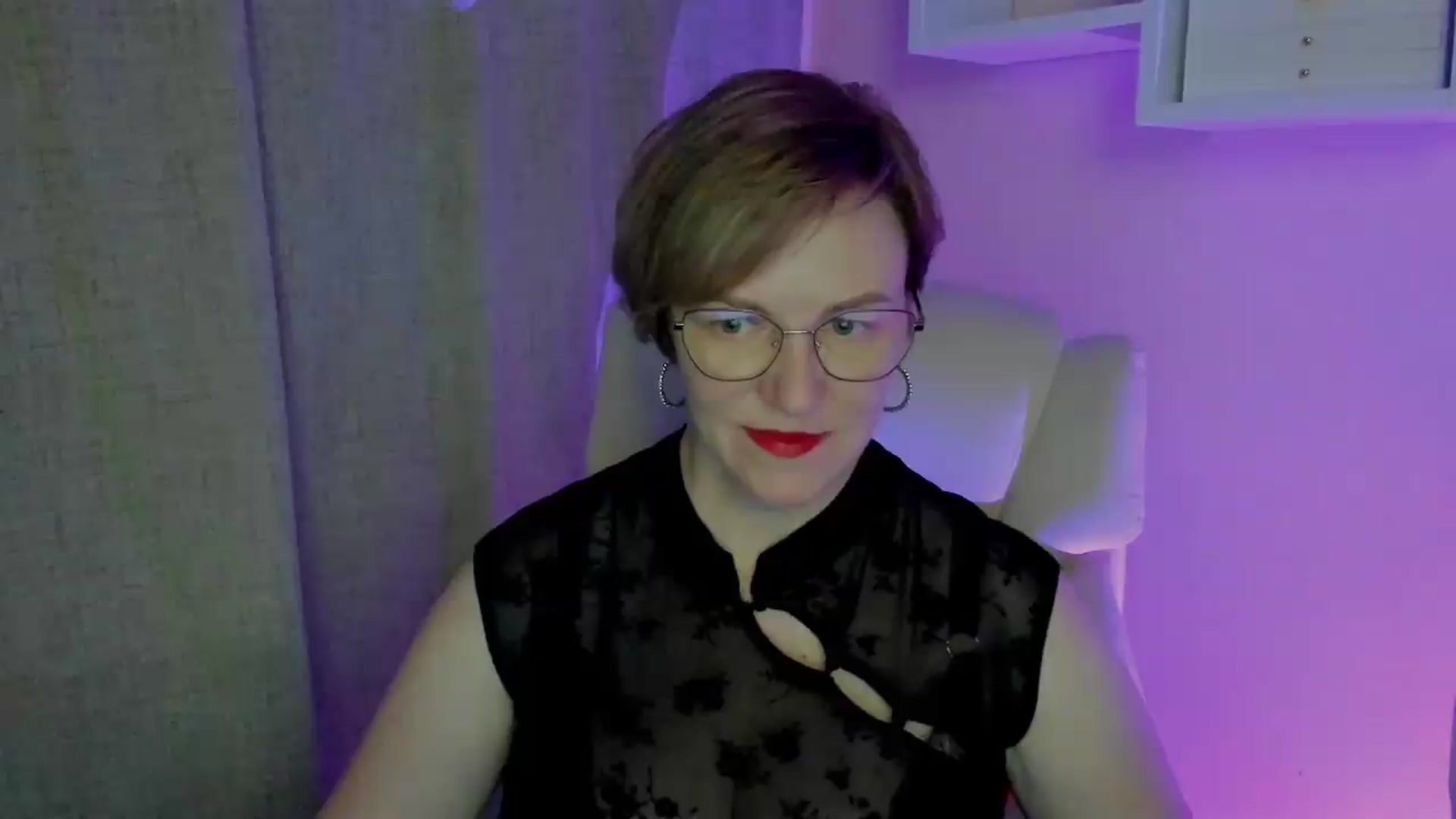 Gallery image thumbnail from EroticFELIZIA's myfreecams stream on, 08/24/2026, 13:03 image 1 of 20