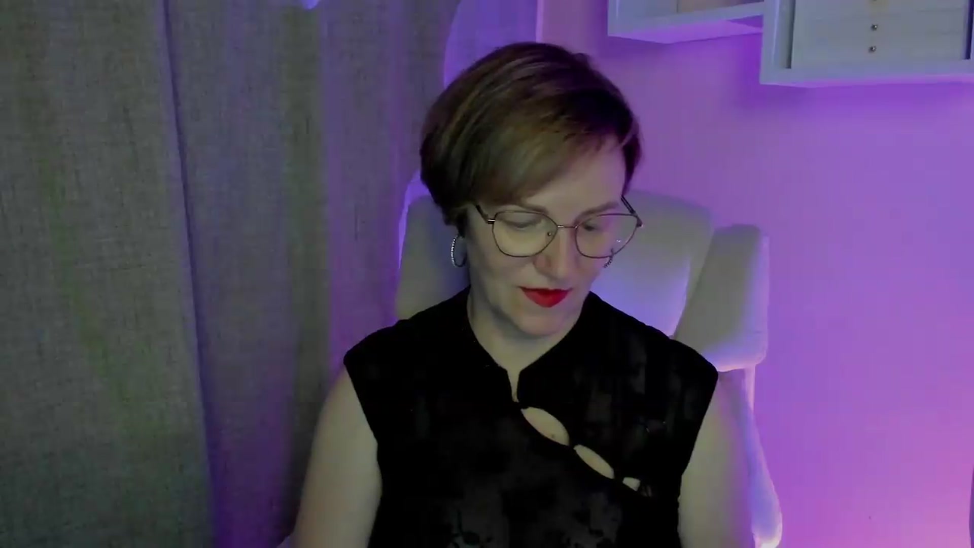 Gallery image thumbnail from EroticFELIZIA's myfreecams stream on, 08/24/2026, 13:03 image 11 of 20
