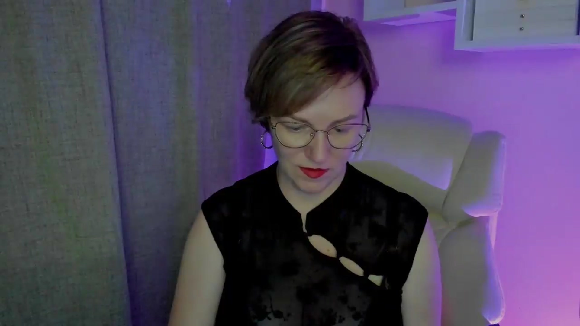 Gallery image thumbnail from EroticFELIZIA's myfreecams stream on, 08/24/2026, 13:28 image 14 of 20