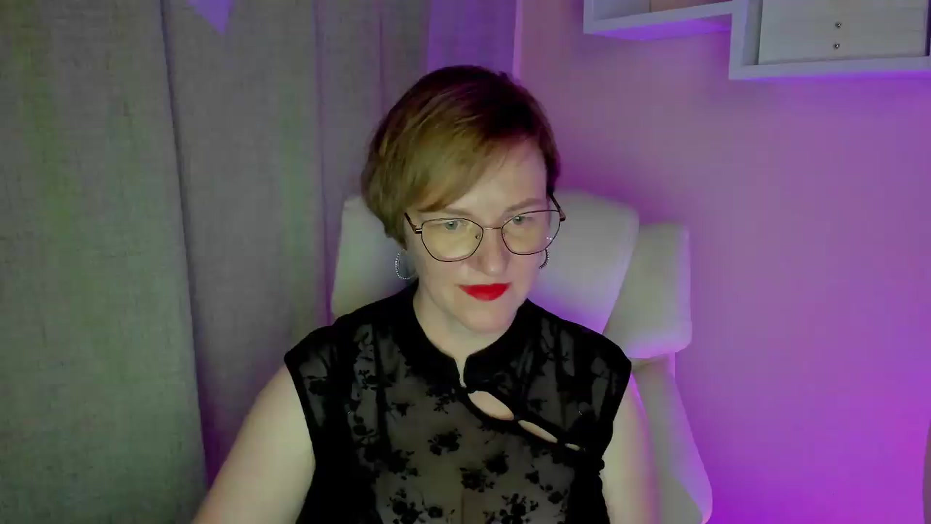 Gallery image thumbnail from EroticFELIZIA's myfreecams stream on, 08/24/2026, 16:27 image 13 of 20