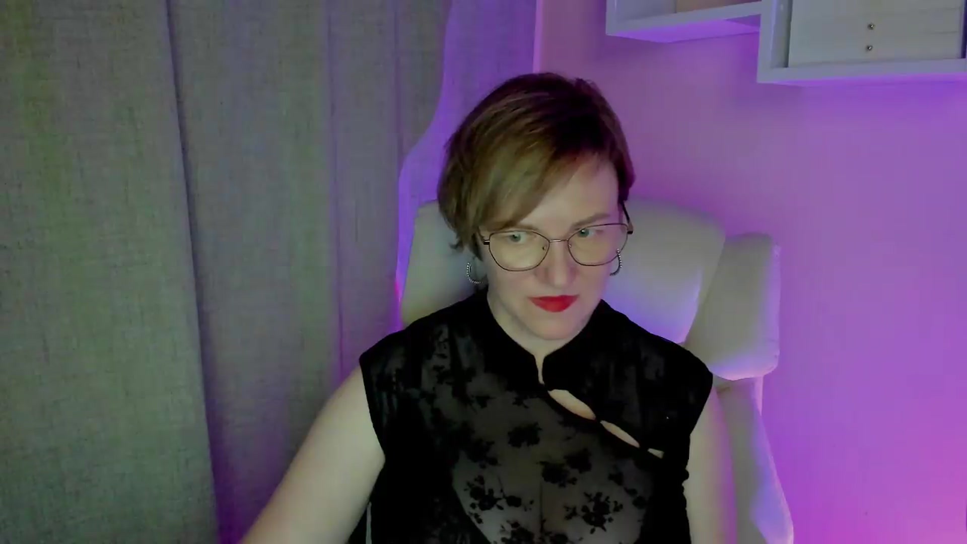 Gallery image thumbnail from EroticFELIZIA's myfreecams stream on, 08/24/2026, 16:27 image 2 of 20