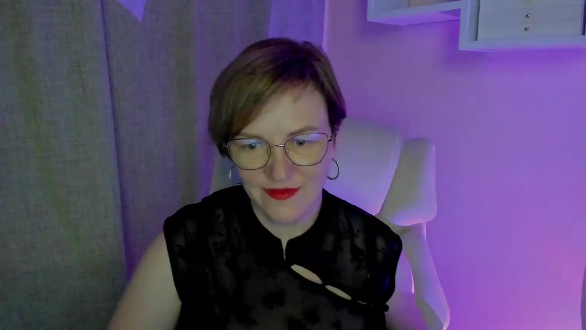 Gallery image thumbnail from EroticFELIZIA's myfreecams stream on, 08/24/2026, 16:27 image 16 of 20