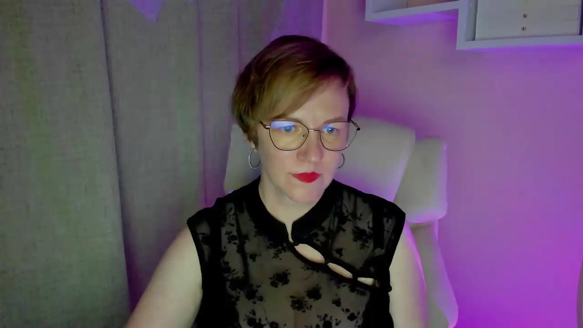 Gallery image thumbnail from EroticFELIZIA's myfreecams stream on, 08/24/2026, 16:27 image 8 of 20