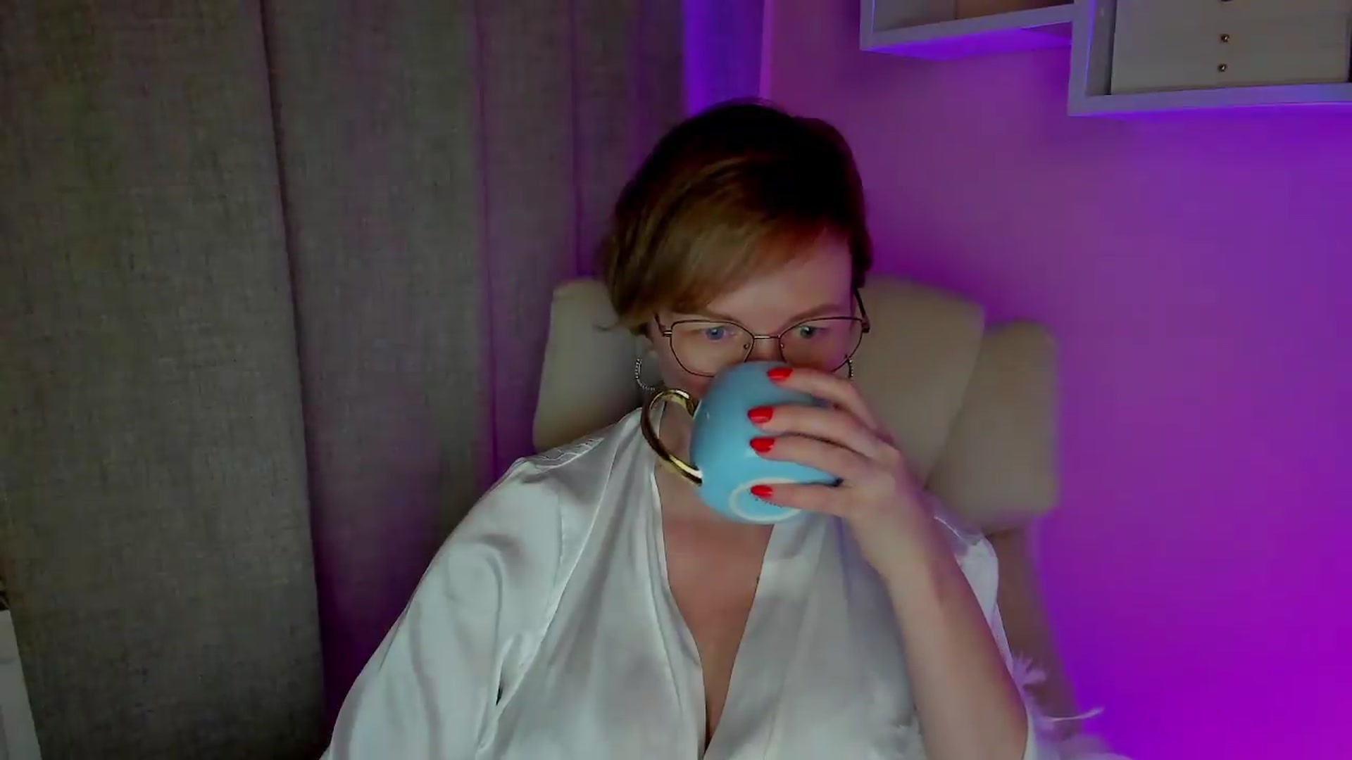 Gallery image thumbnail from EroticFELIZIA's myfreecams stream on, 08/24/2026, 18:56 image 3 of 20